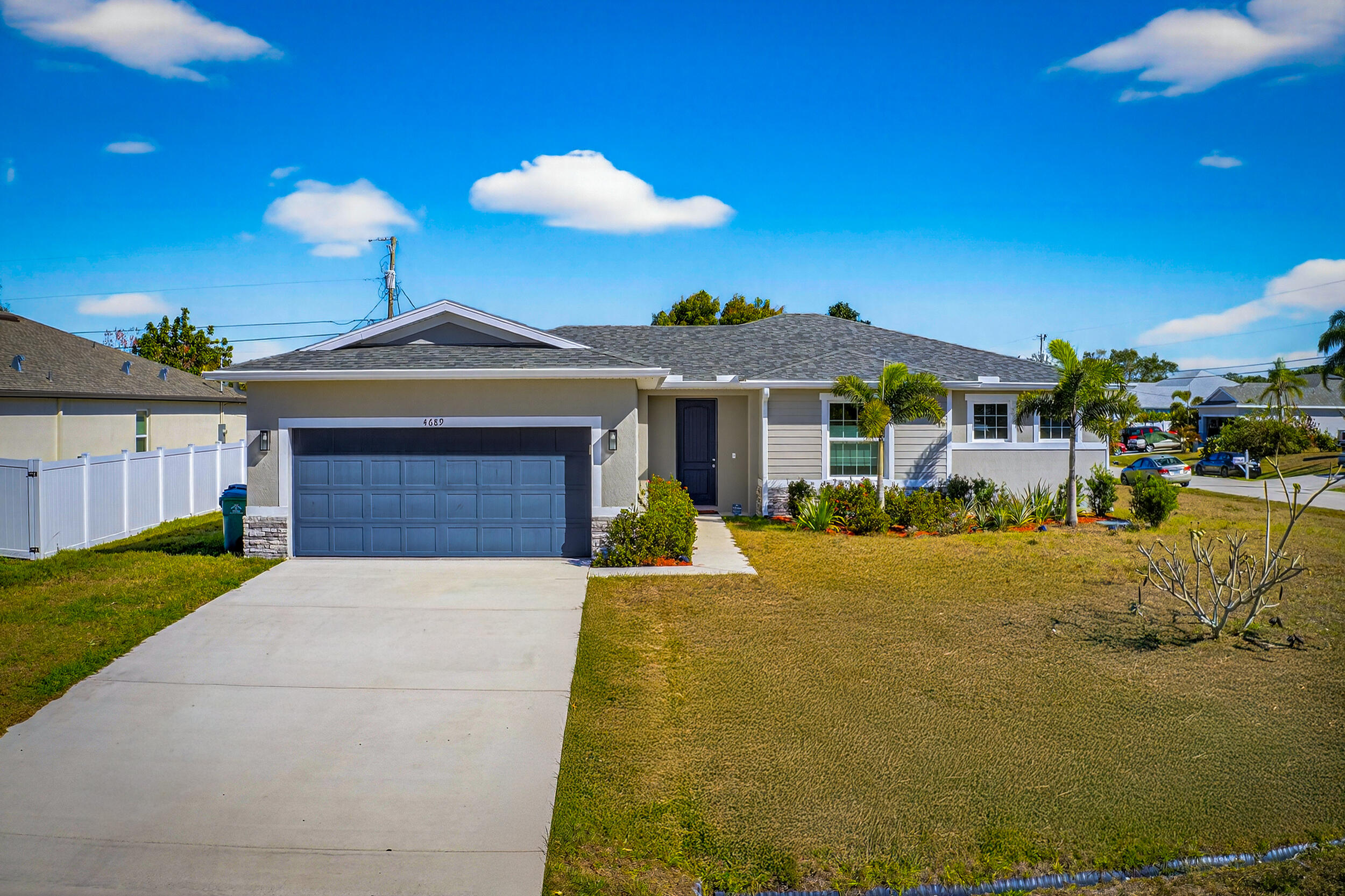 4689 SW Babylon Street, Port St. Lucie