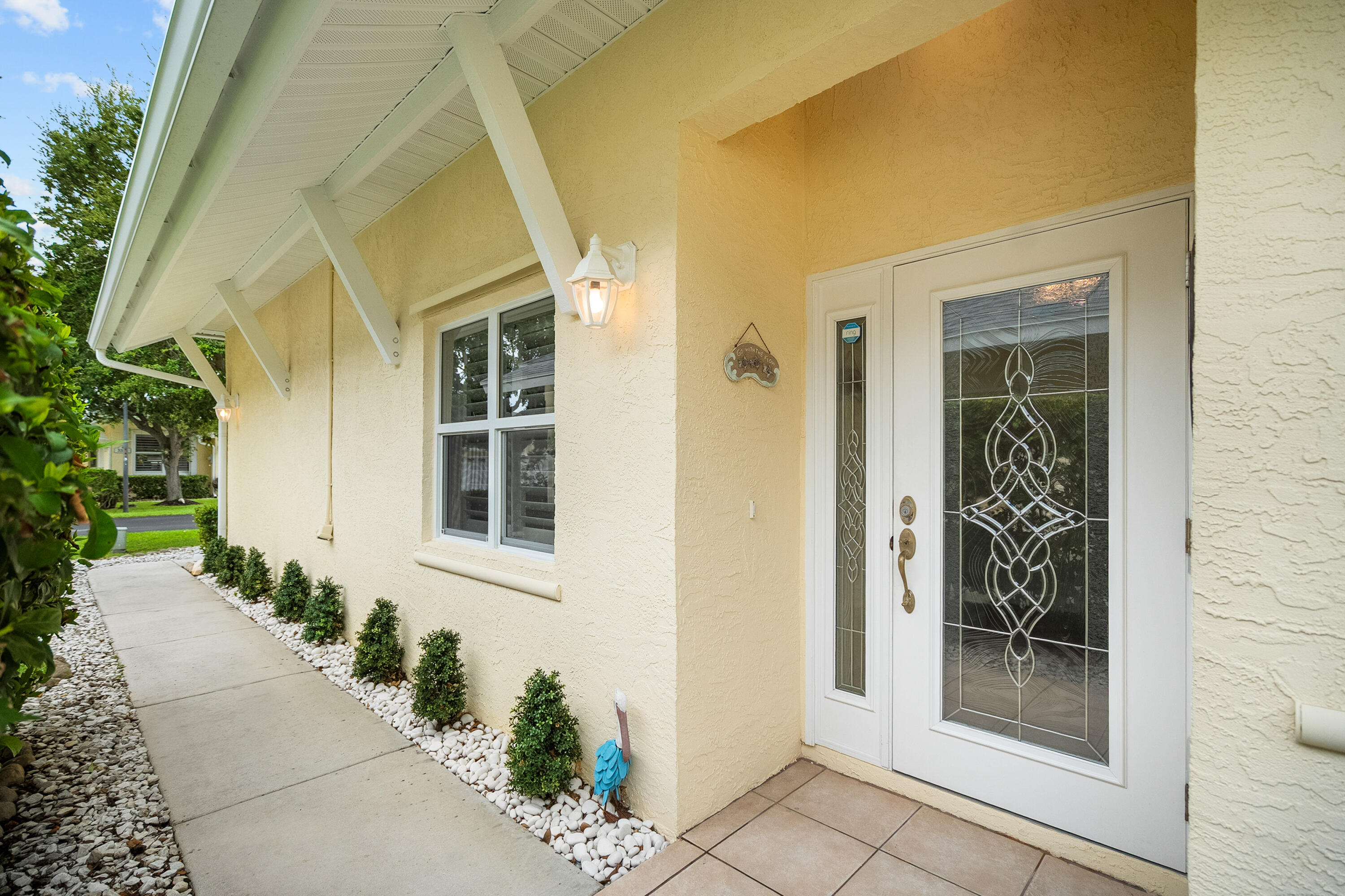 3339 NE Luna Terrace