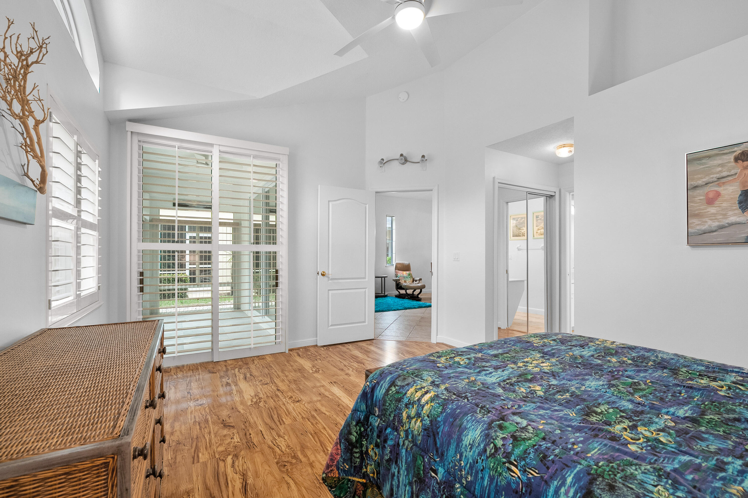 3339 NE Luna Terrace