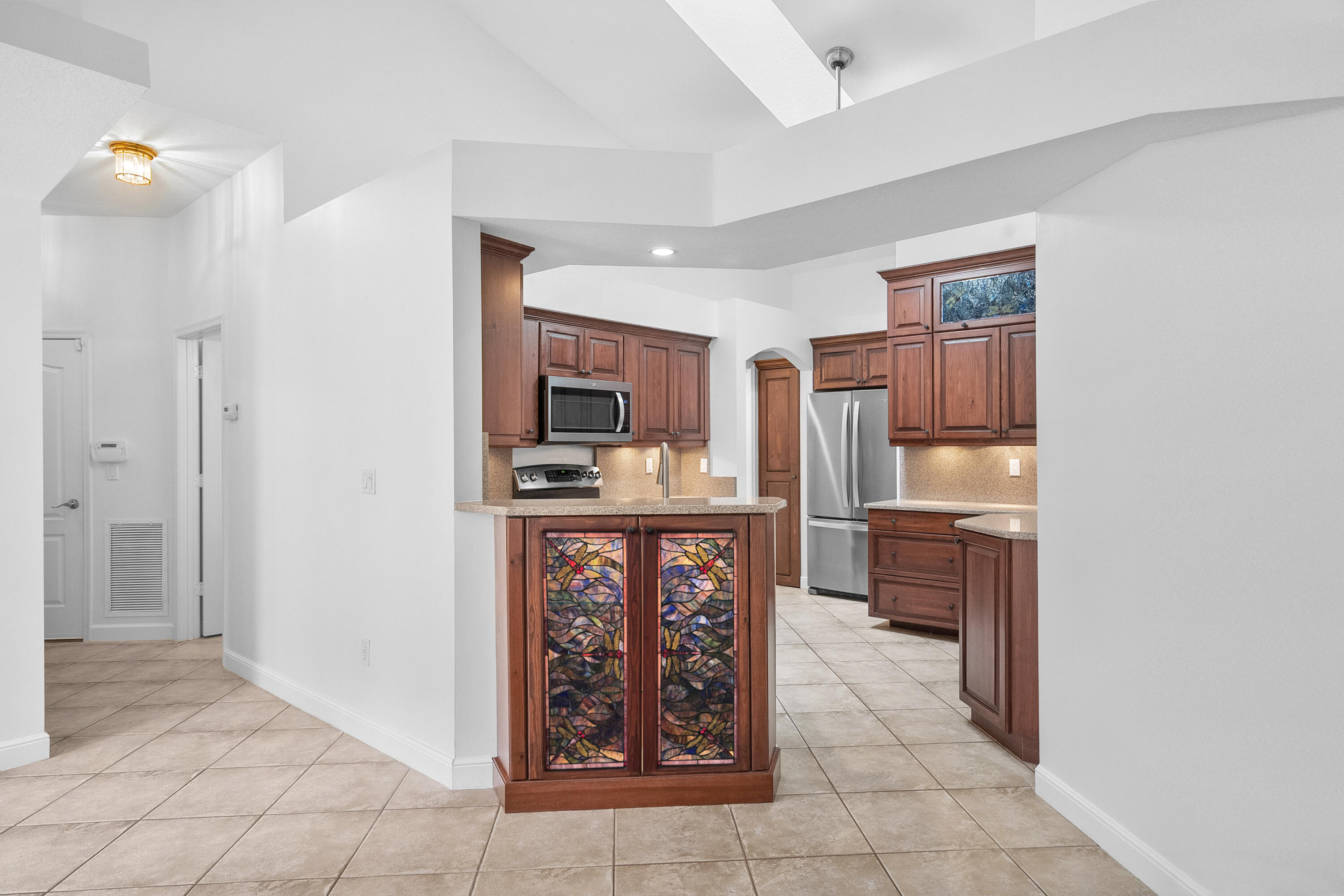 3339 NE Luna Terrace