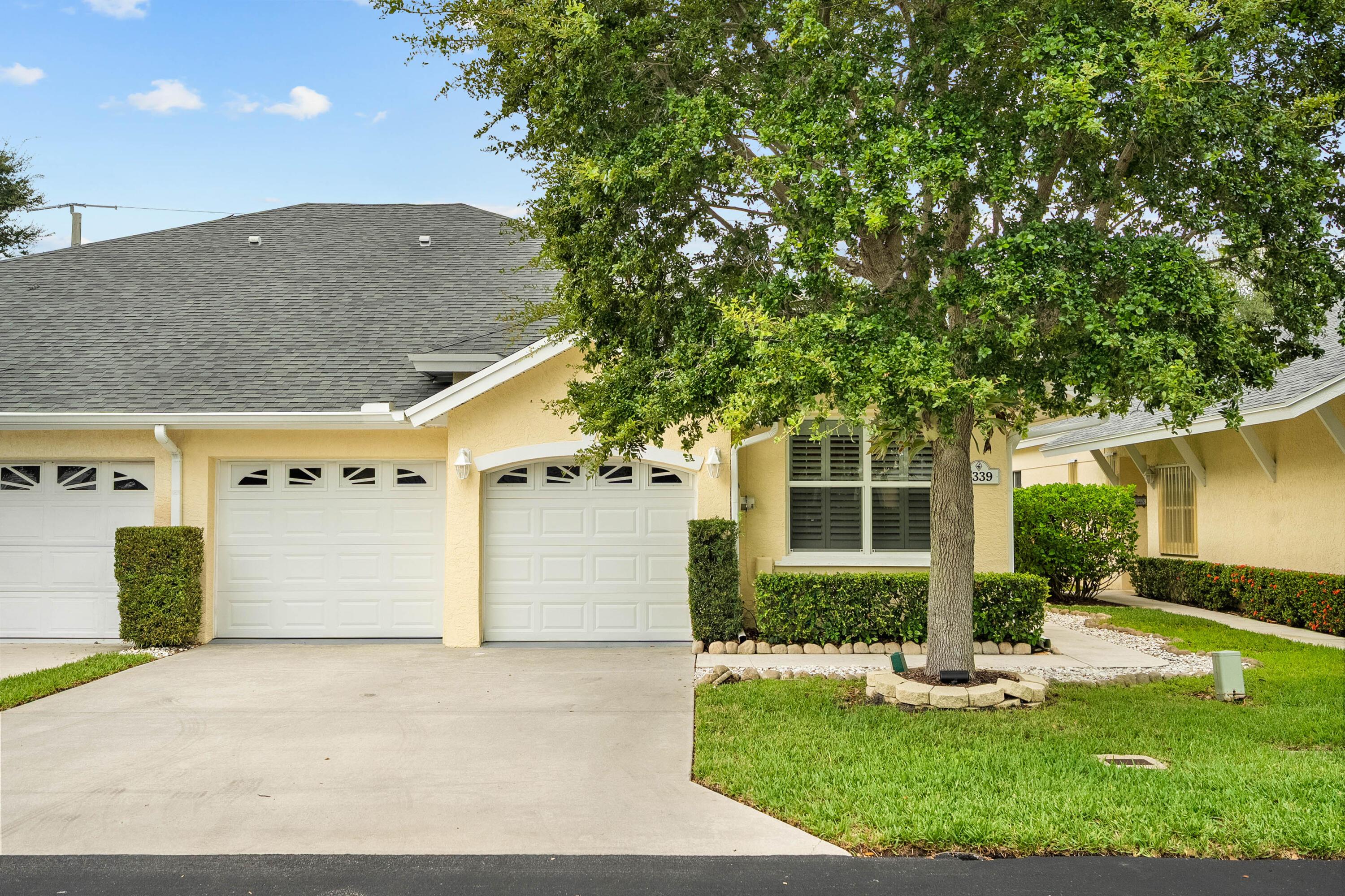 3339 NE Luna Terrace