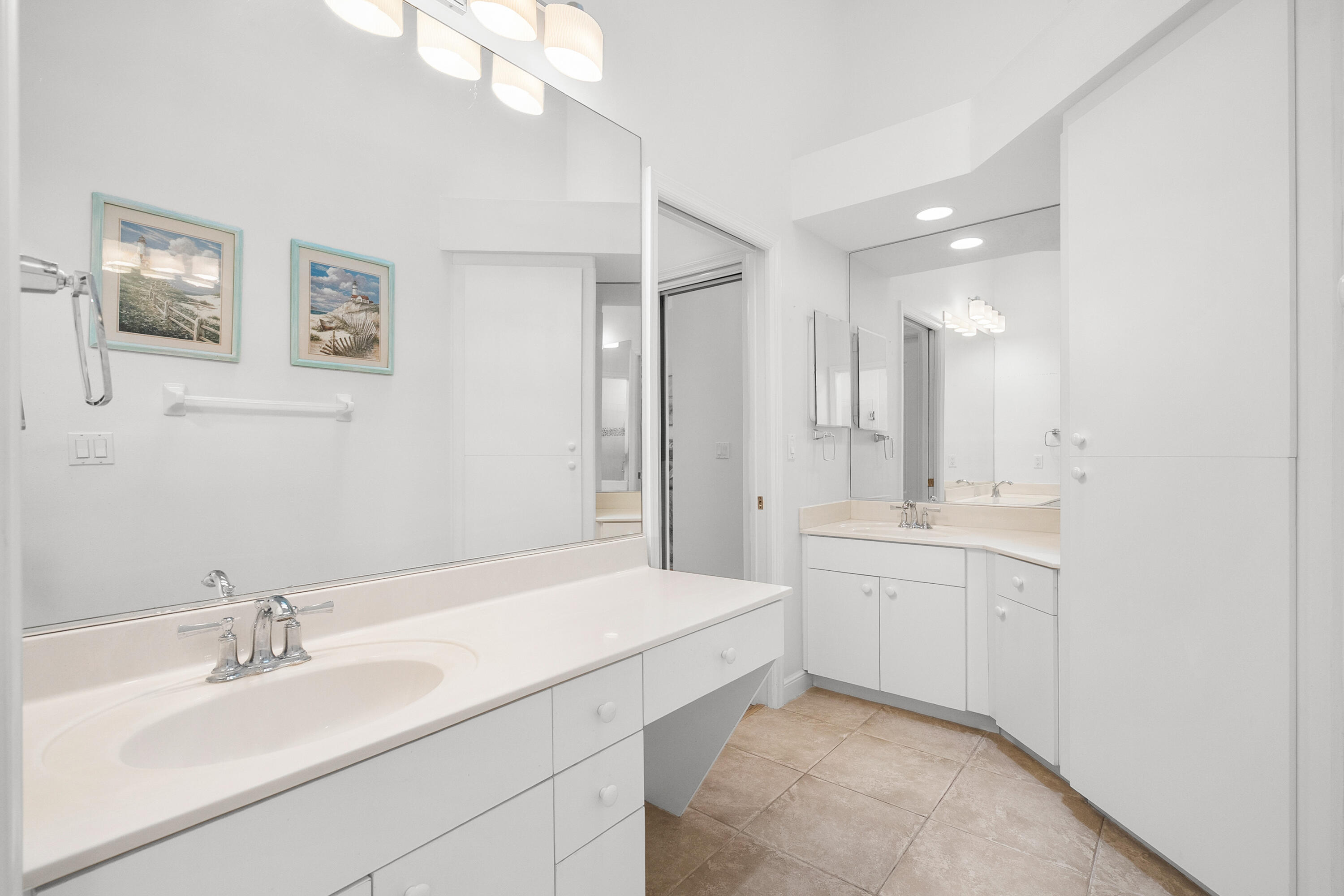 3339 NE Luna Terrace