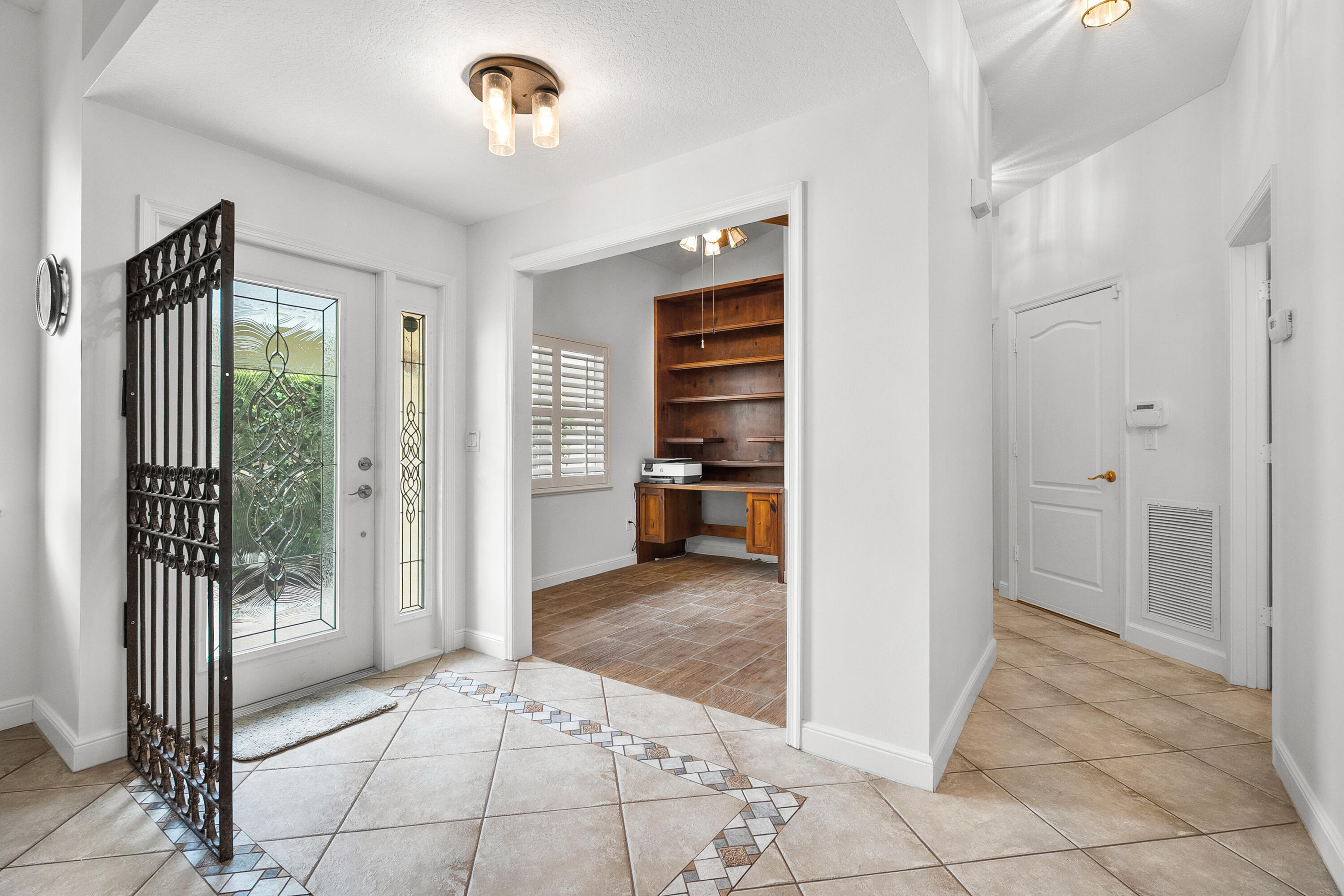 3339 NE Luna Terrace