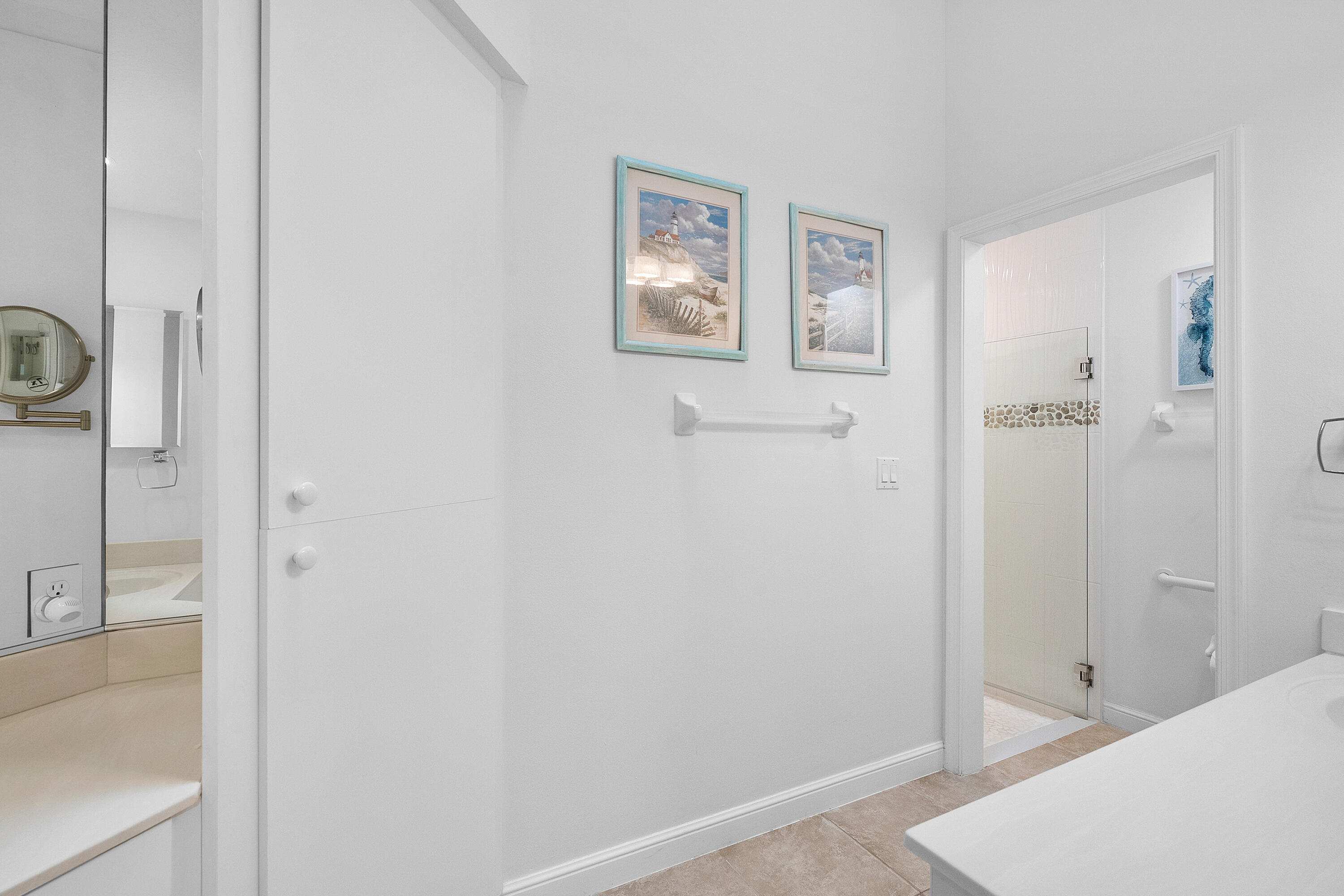 3339 NE Luna Terrace