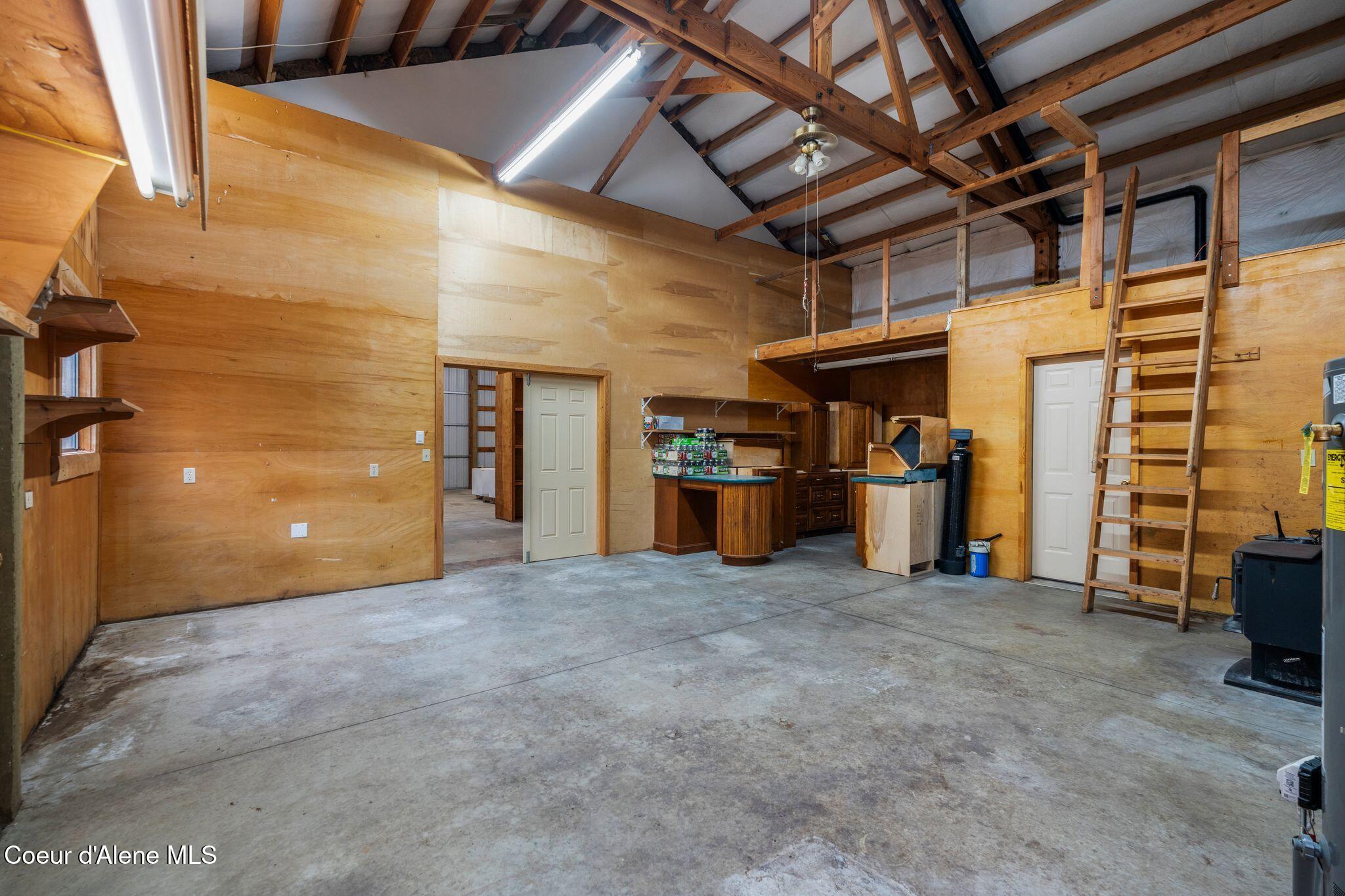 58250 Hwy 200