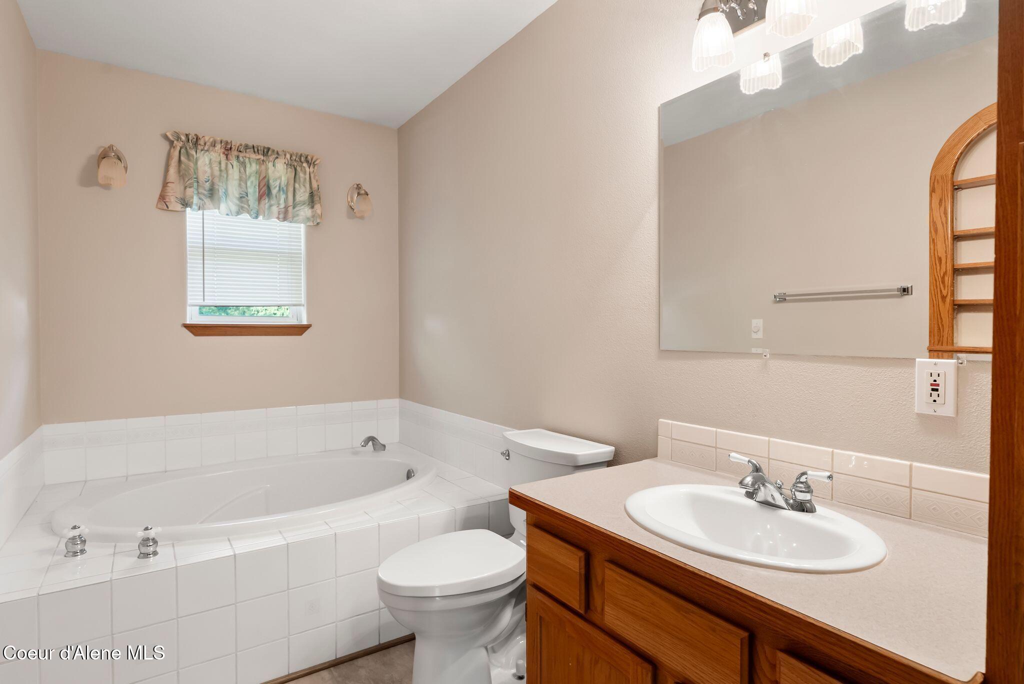 8419 N Cloverleaf Drive, Hayden