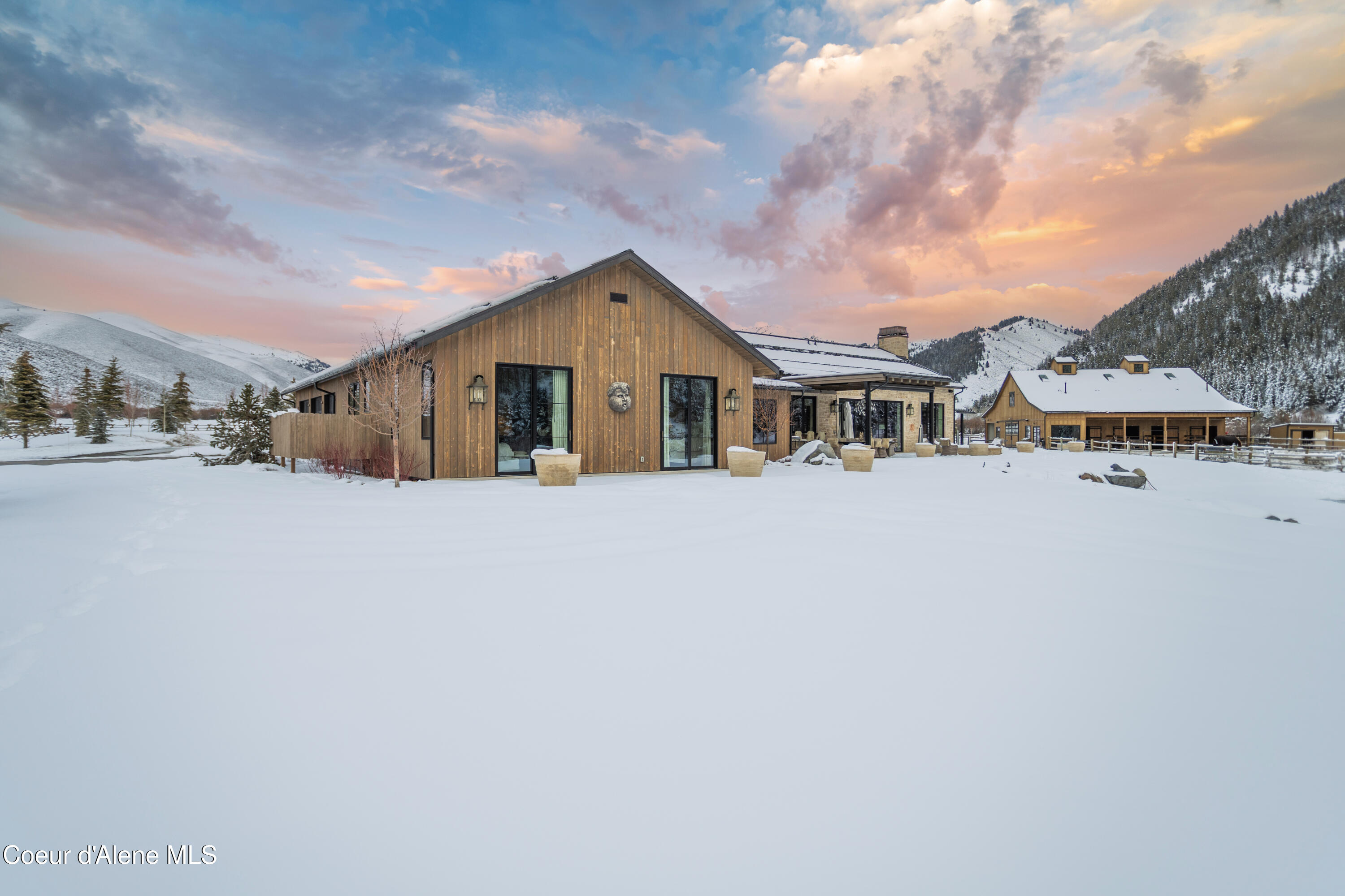 708 E Fork Road