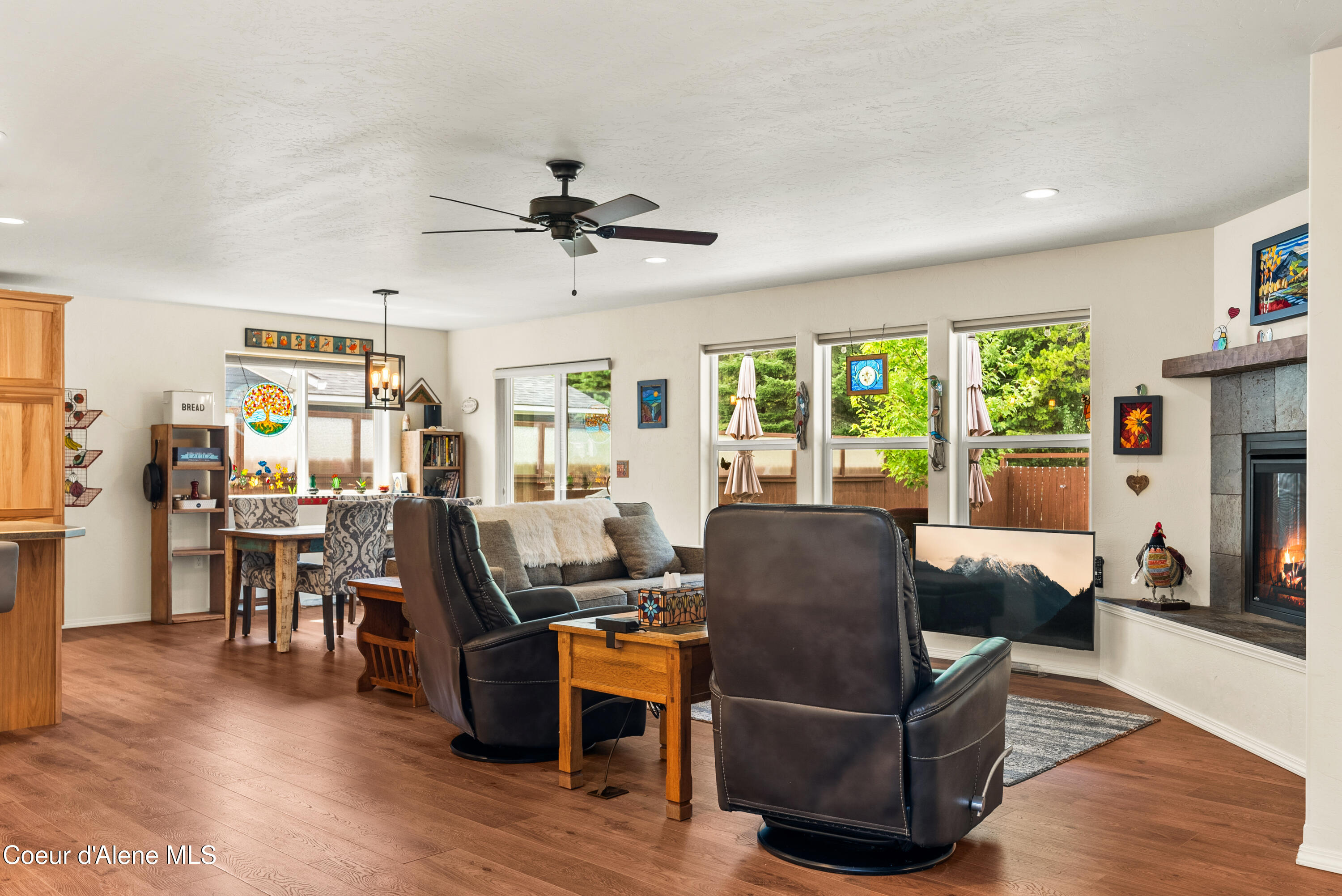 1105 Honeysuckle Ave