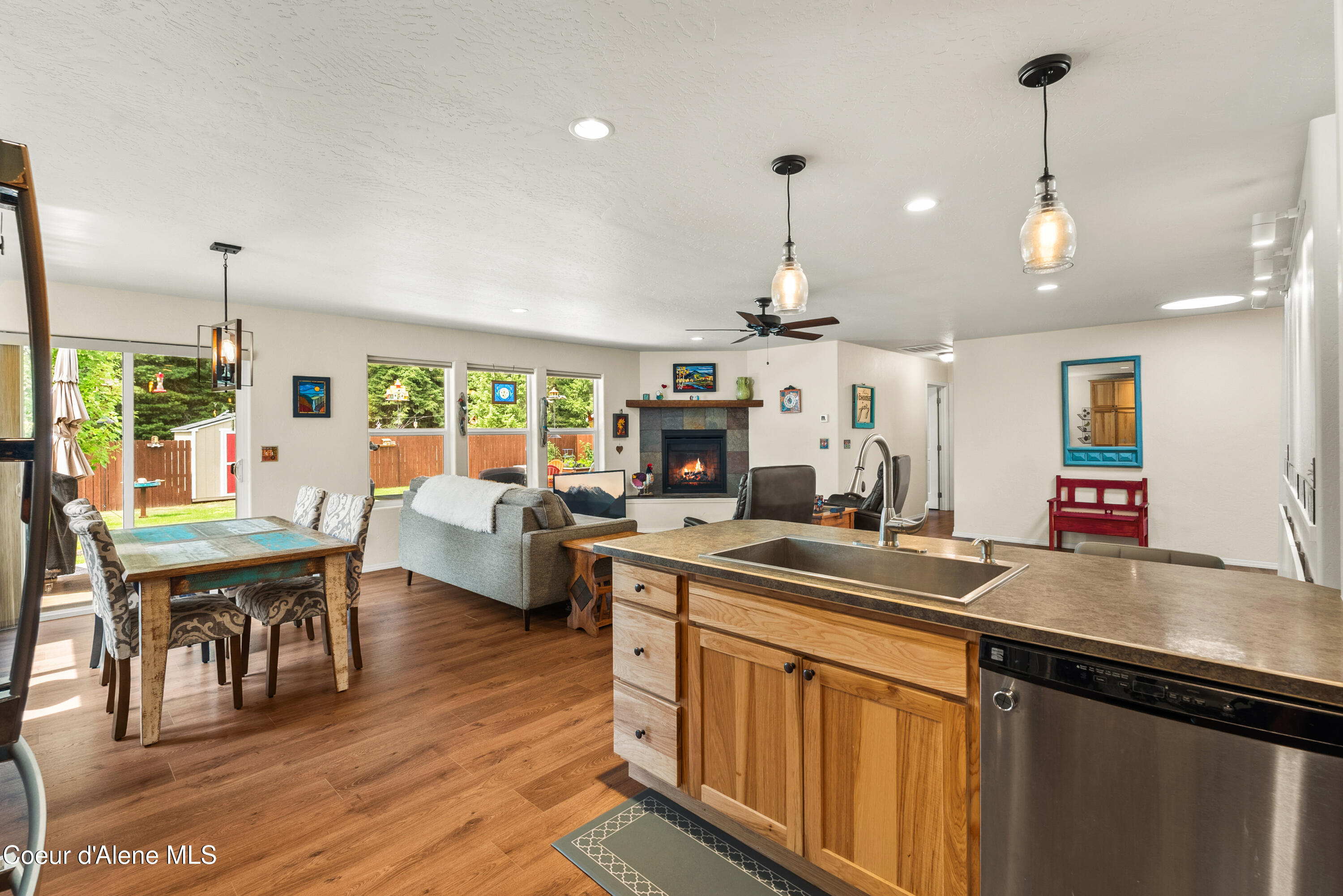 1105 Honeysuckle Ave