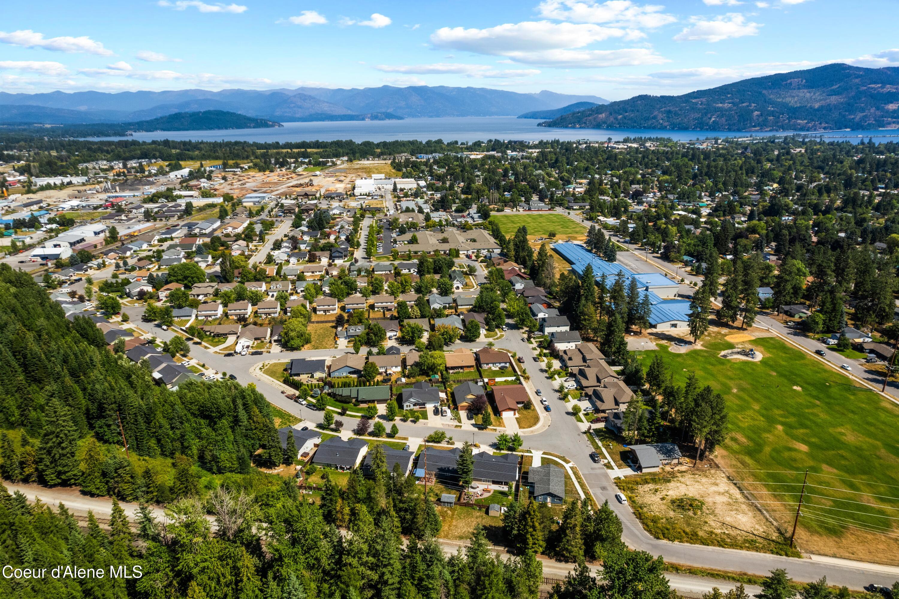 1105 Honeysuckle Ave