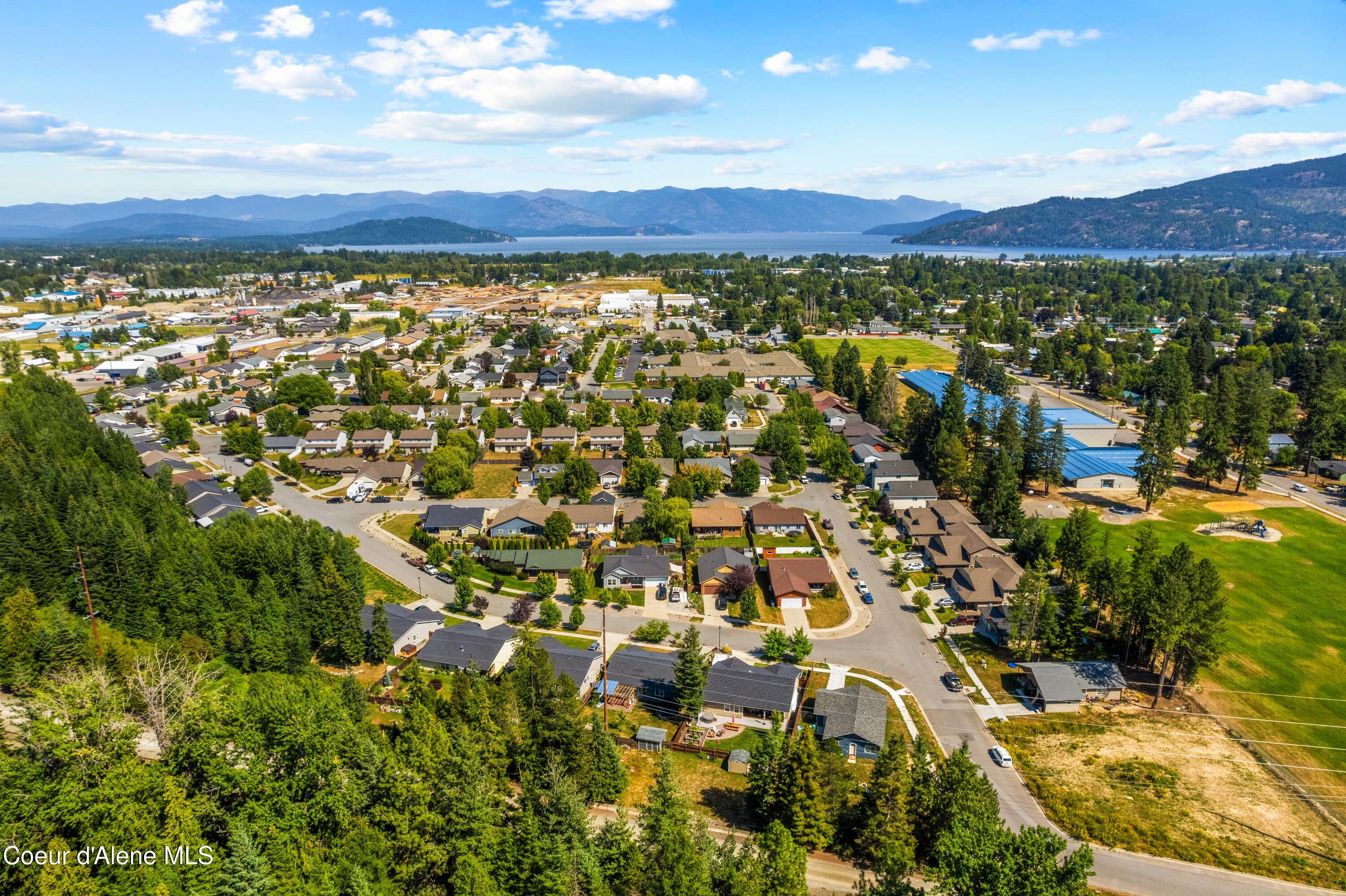 1105 Honeysuckle Ave