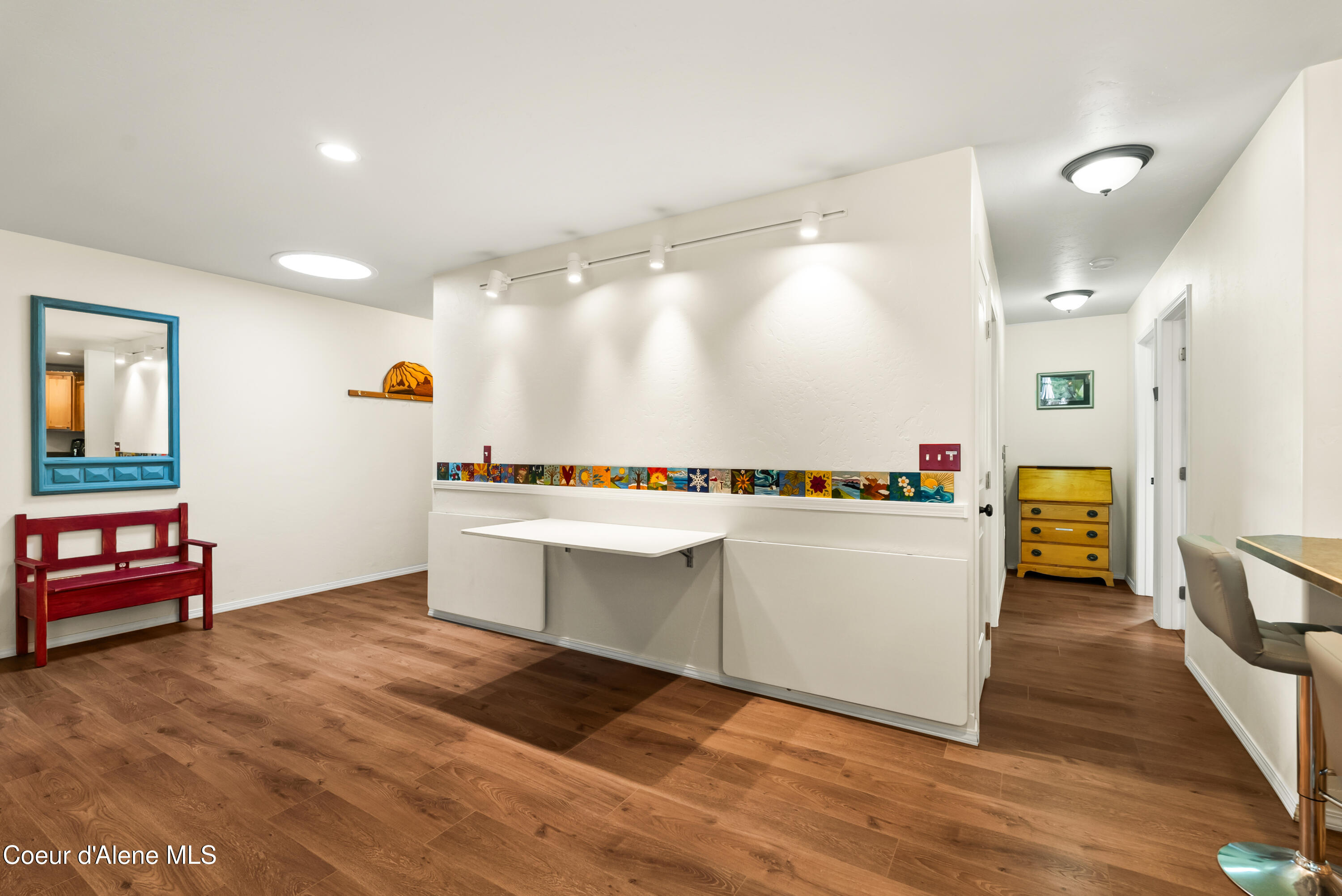 1105 Honeysuckle Ave