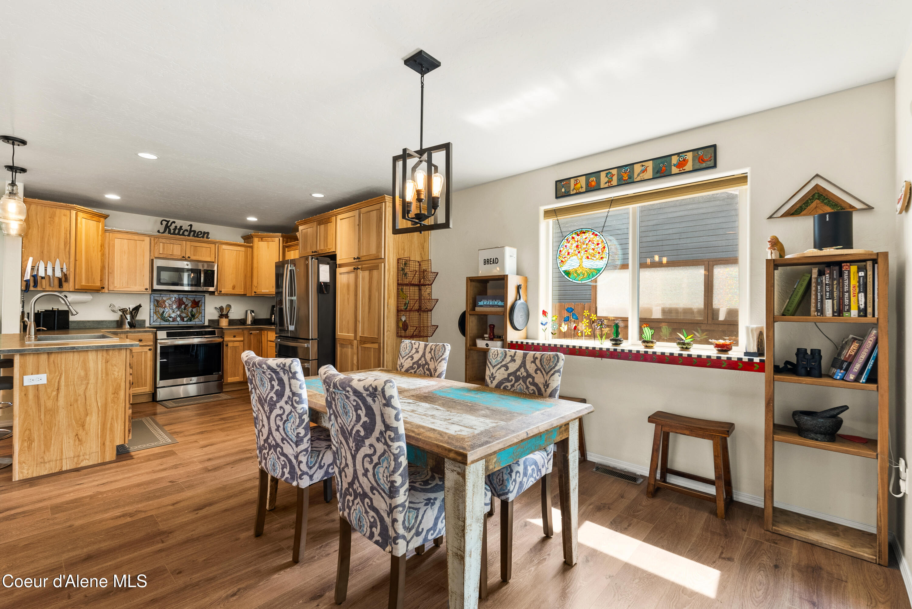 1105 Honeysuckle Ave