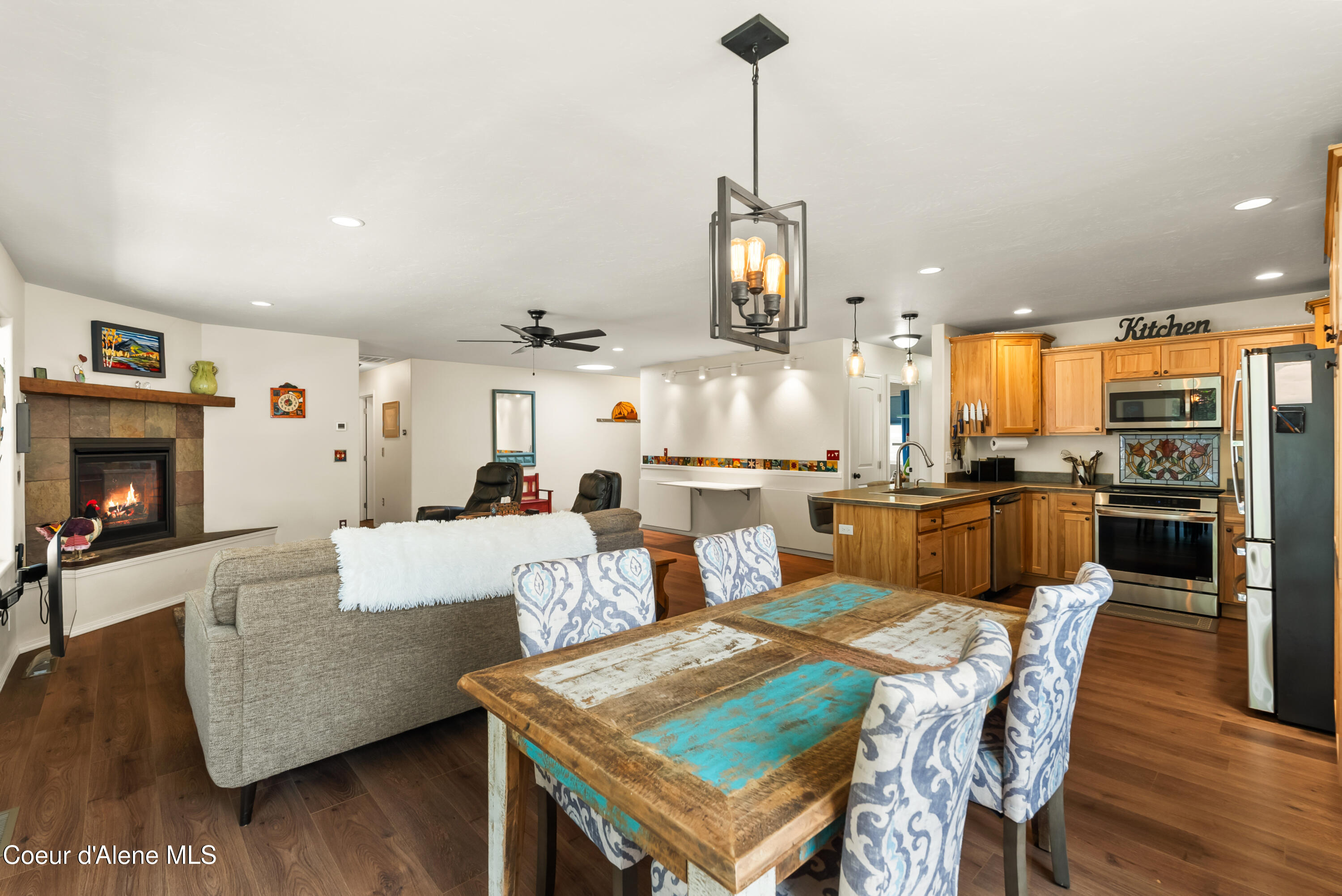 1105 Honeysuckle Ave