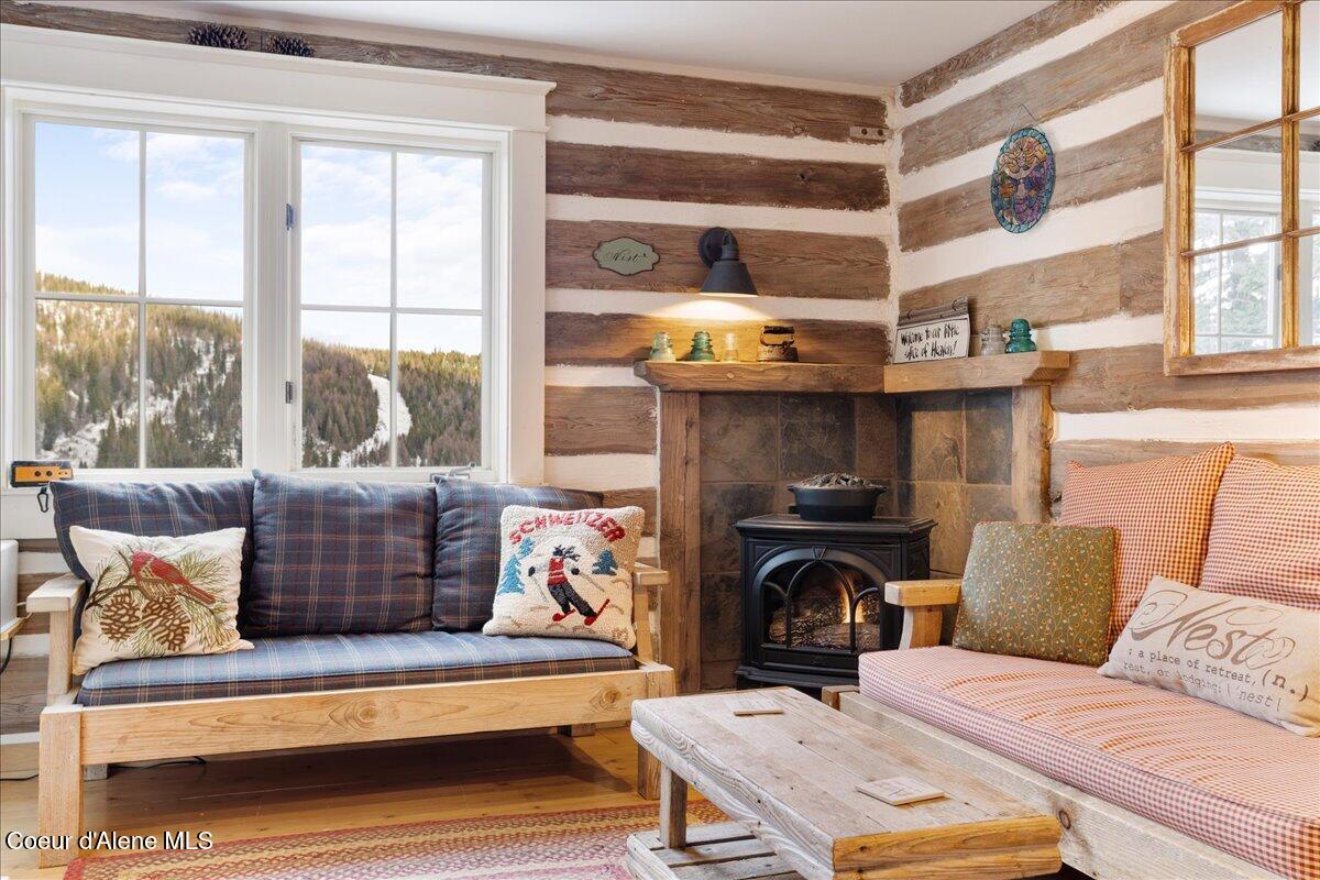 197 Mogul Hill, Unit 6