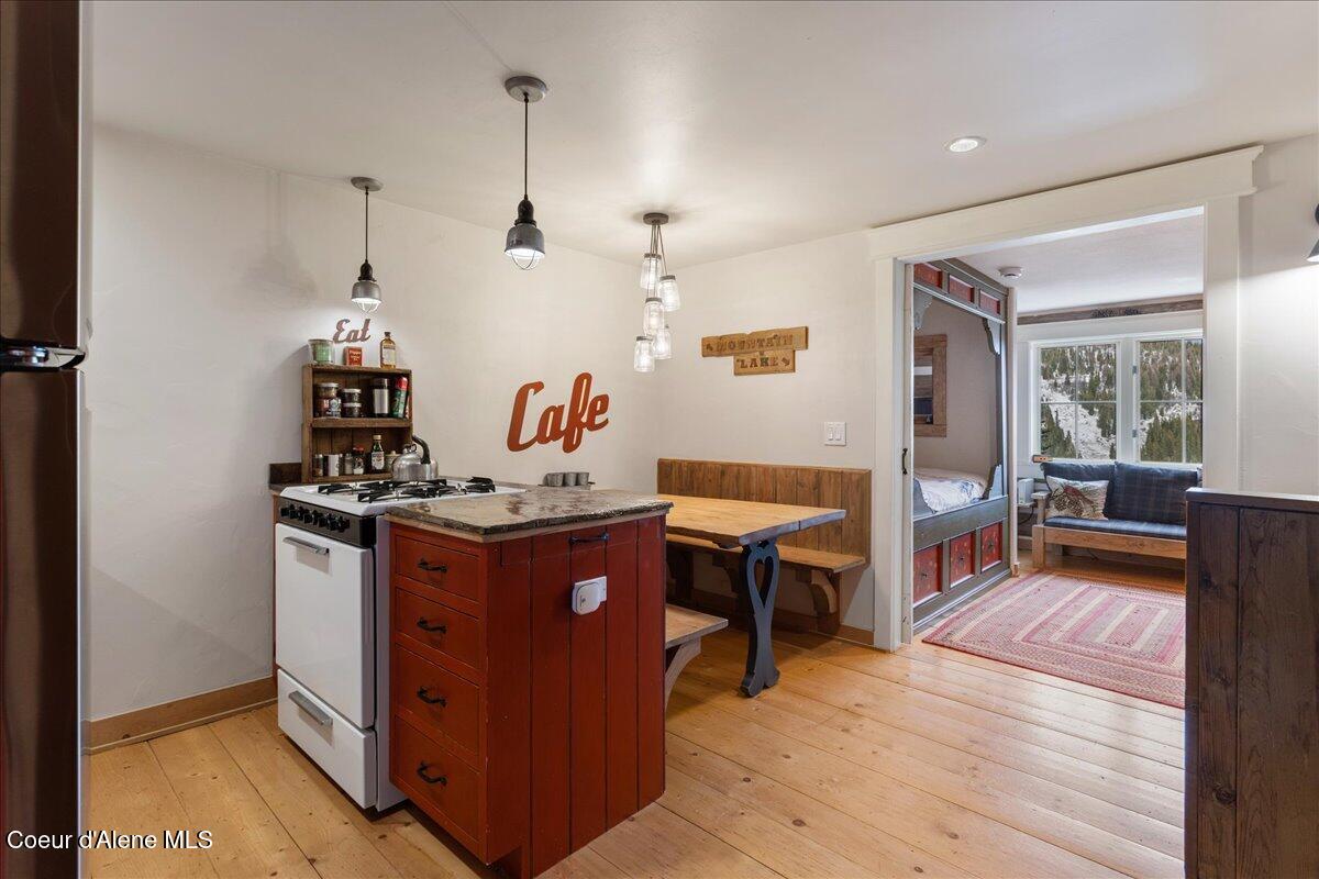 197 Mogul Hill, Unit 6