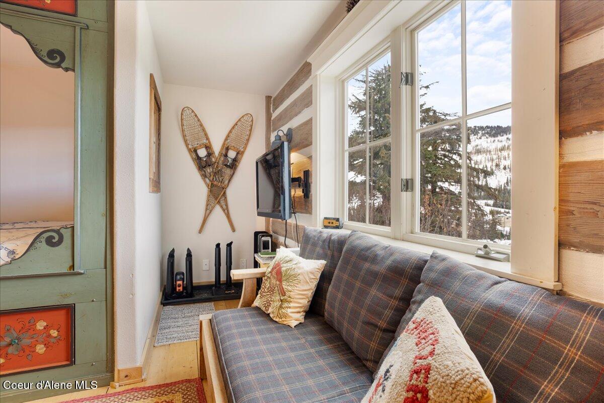 197 Mogul Hill, Unit 6