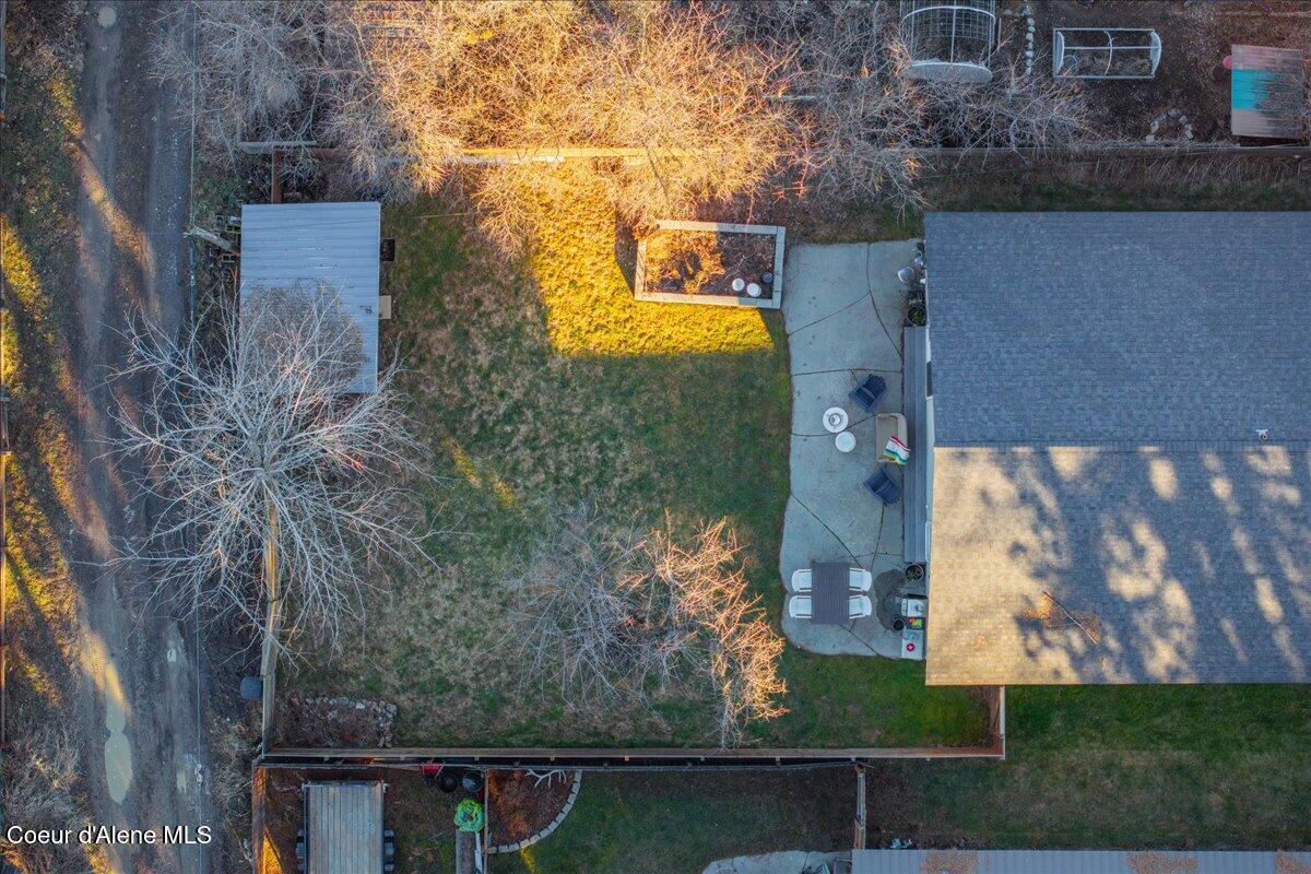 916 W Lake Street