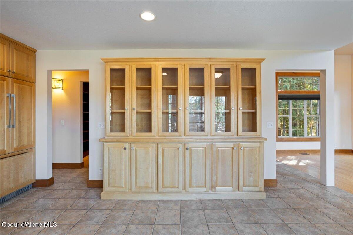 414 Creekside Ln