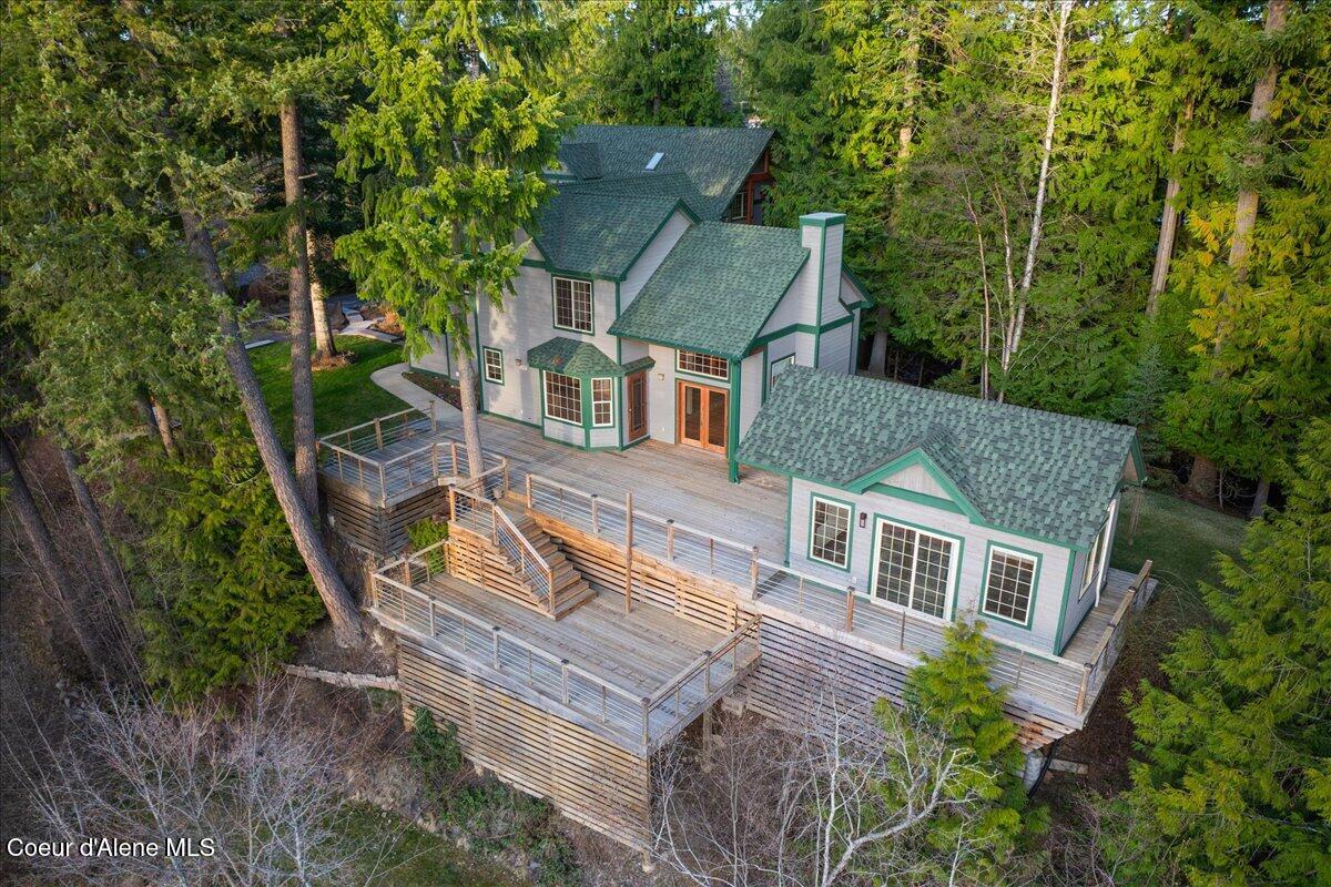 414 Creekside Ln
