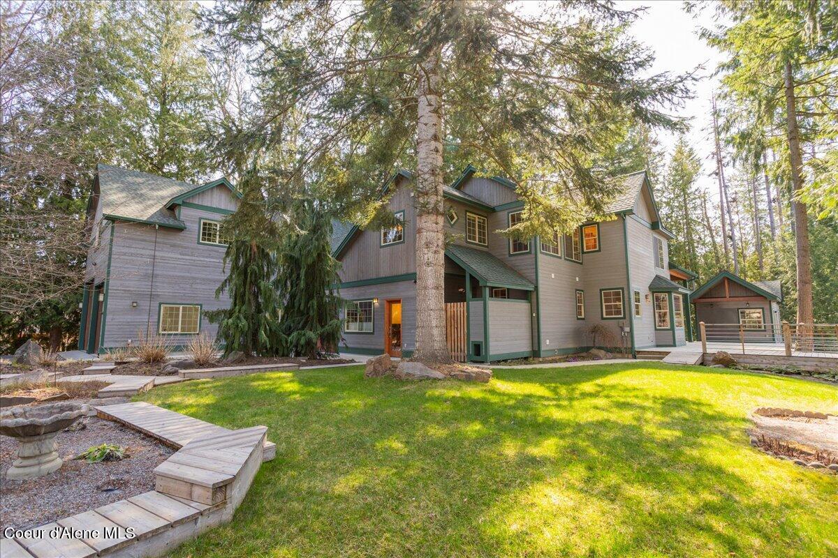 414 Creekside Ln