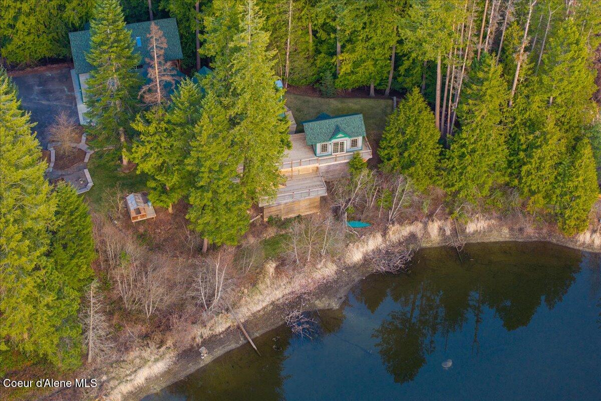 414 Creekside Ln