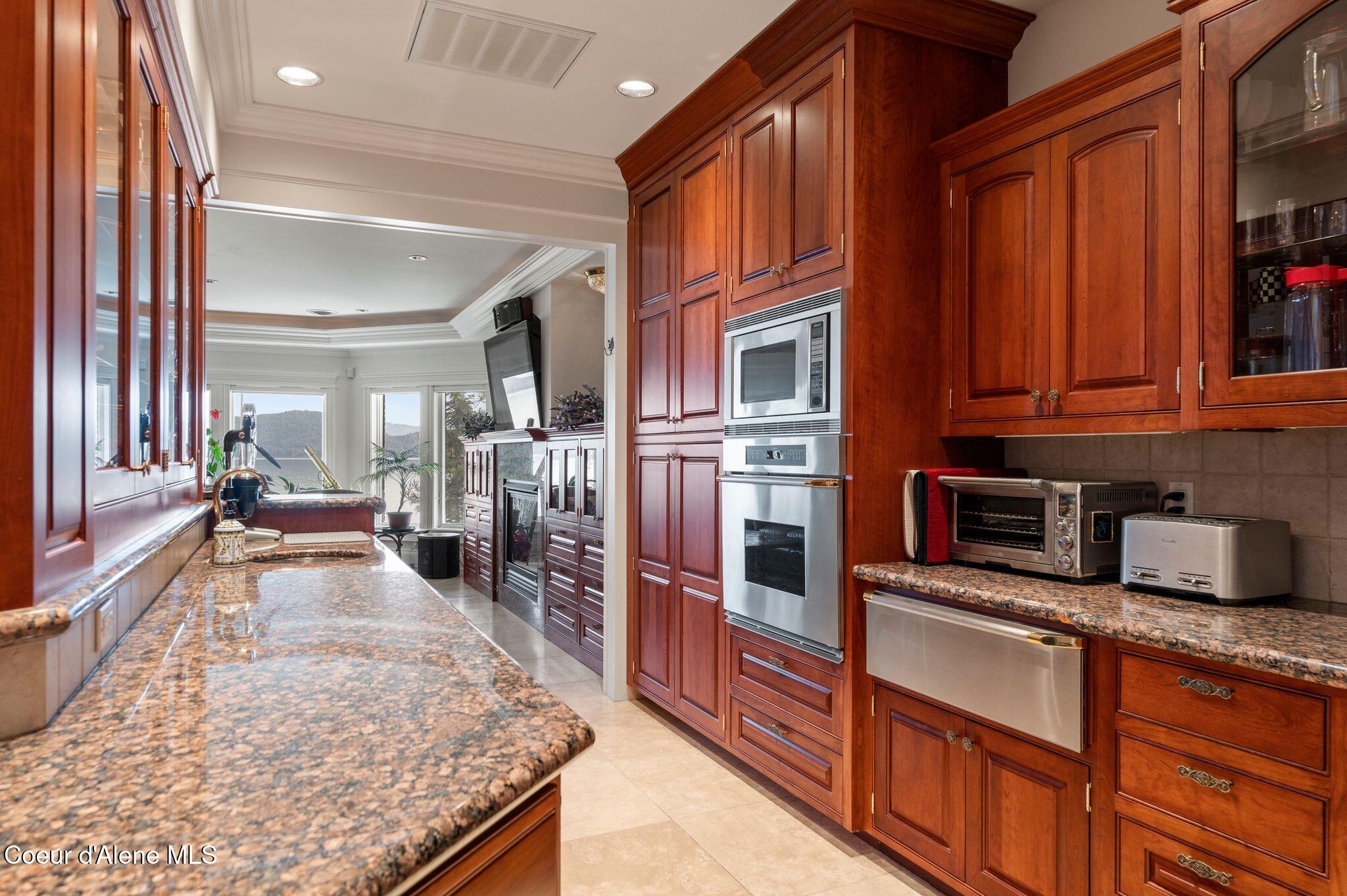 55 Ideal Dr