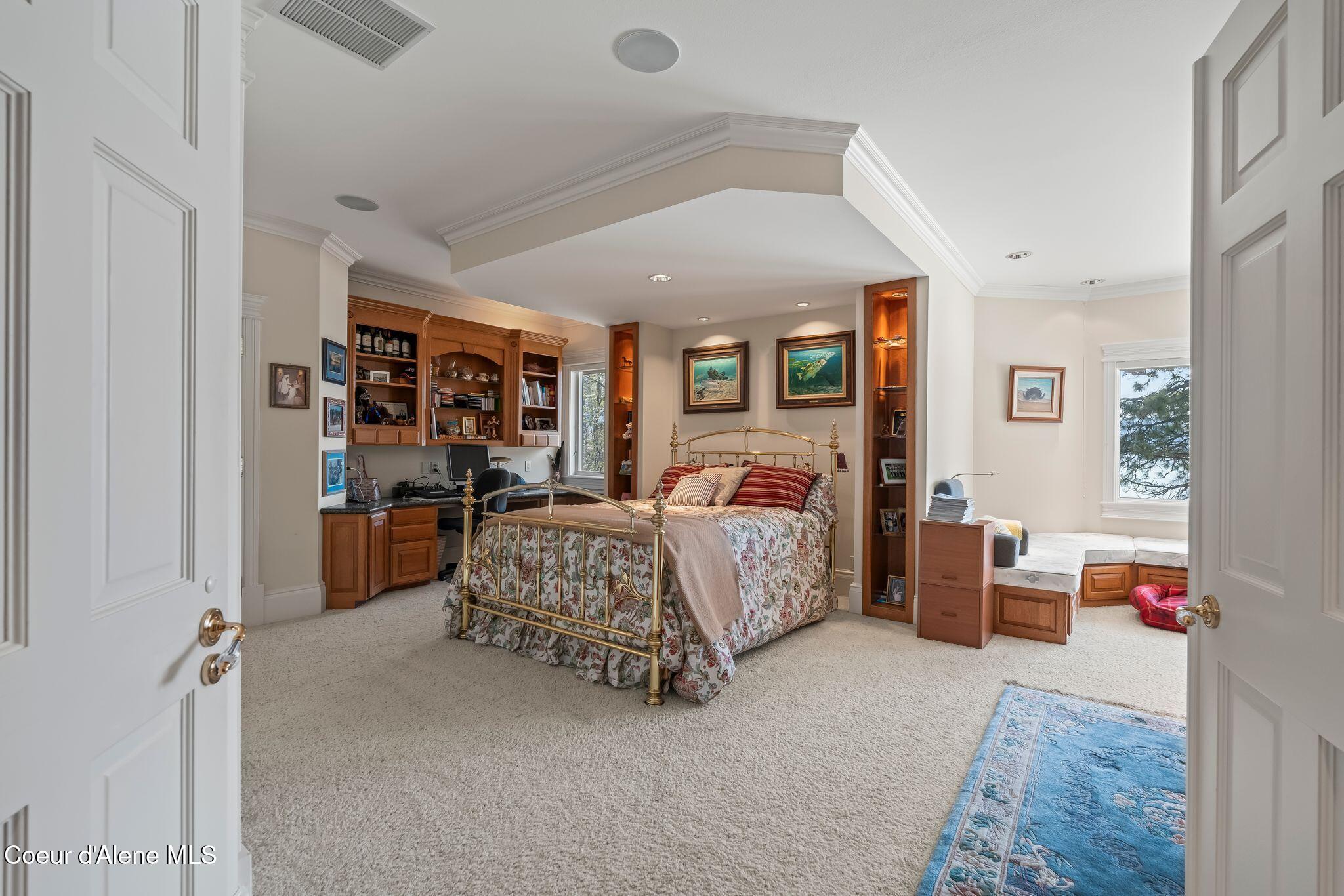 55 Ideal Dr