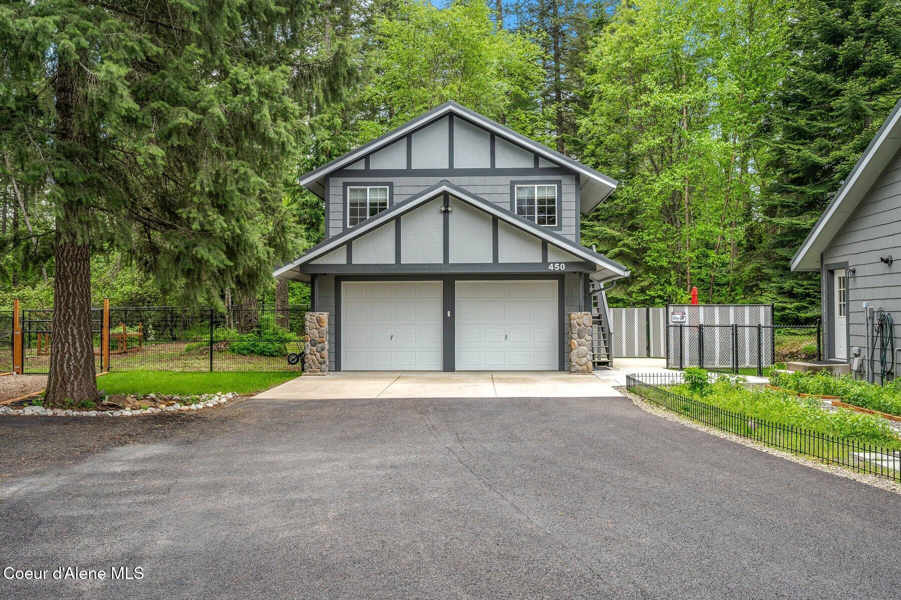 454 Brisboys Rd