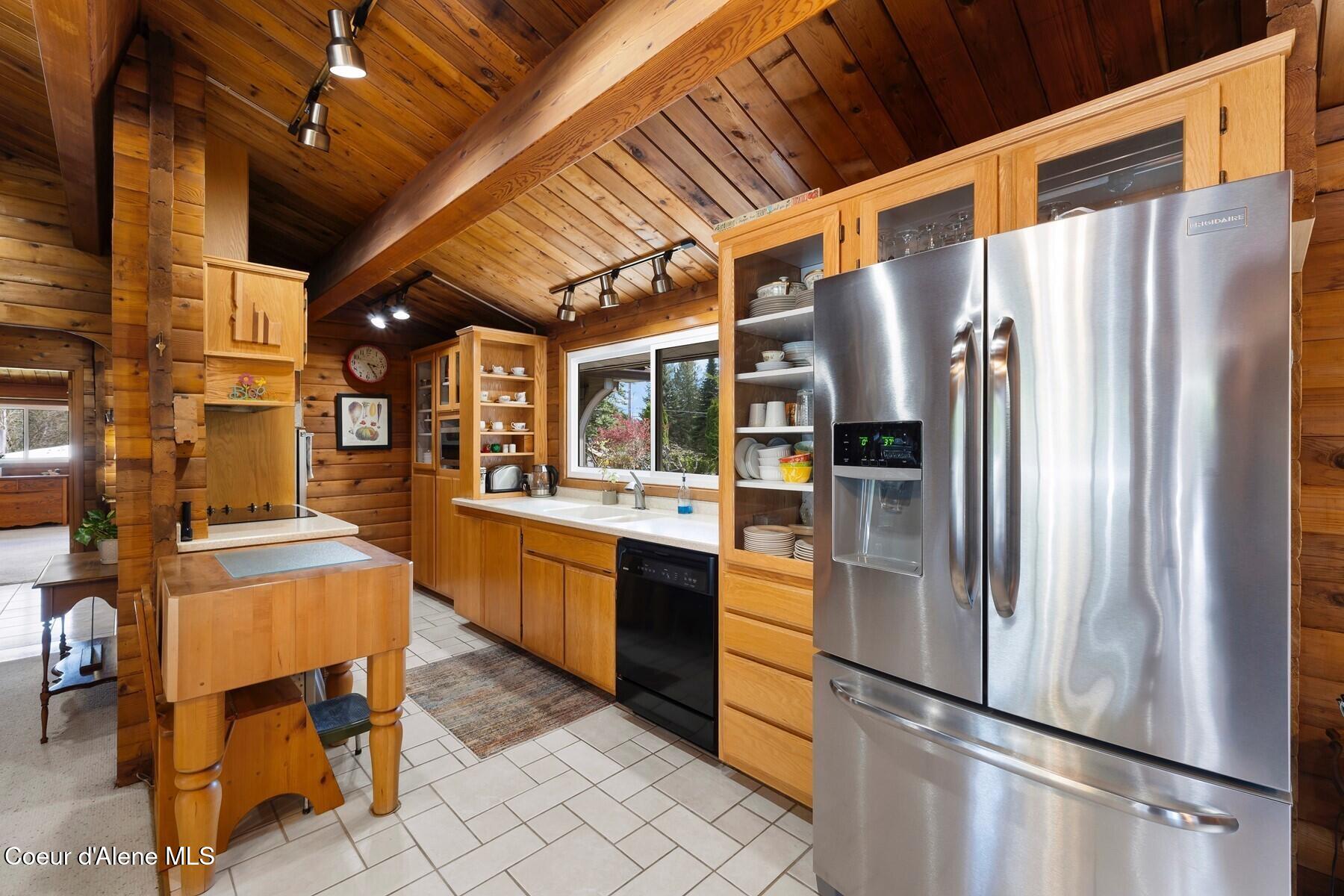 659 Whiskey Jack Rd