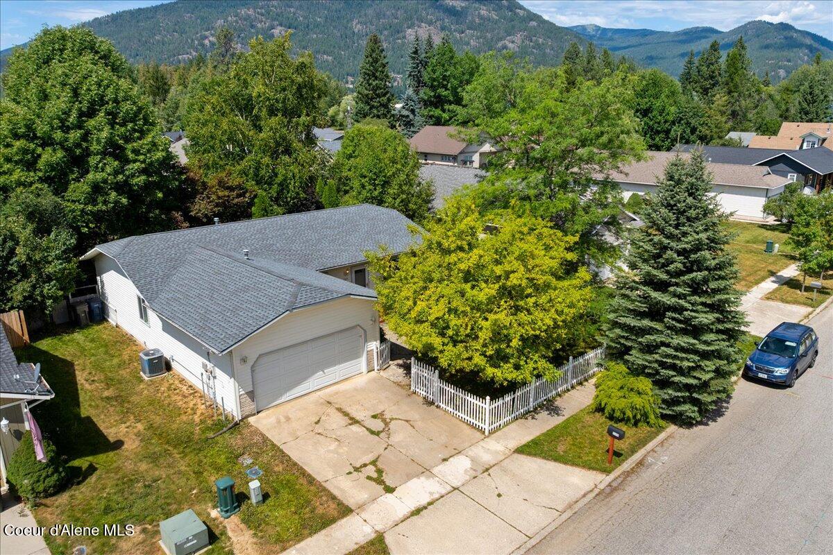 2325 Aspen Way