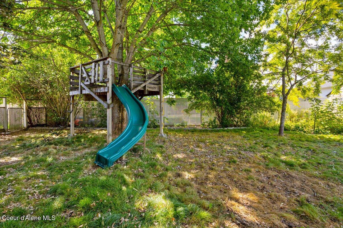 2325 Aspen Way