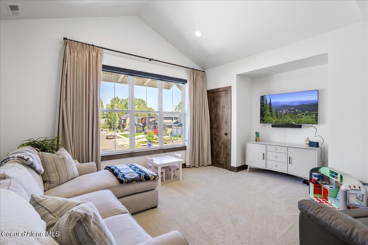 207 Madera Drive