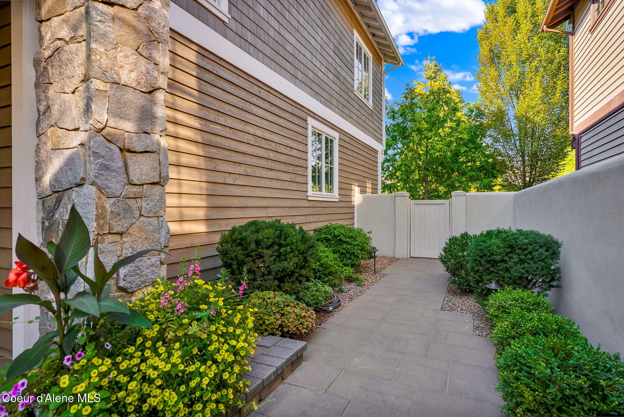 3810 W SHOREVIEW LN, Coeur d'Alene