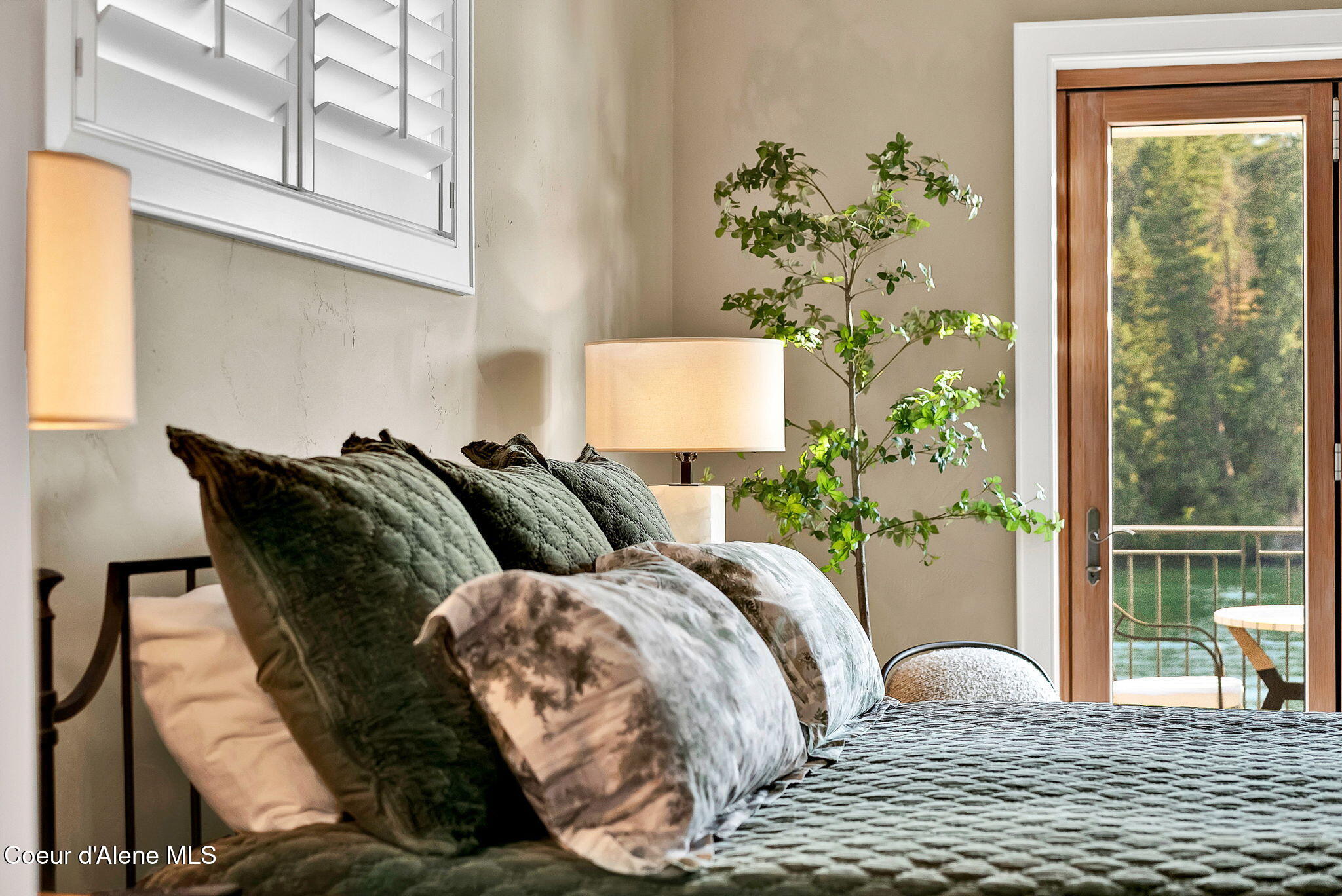 3810 W SHOREVIEW LN, Coeur d'Alene