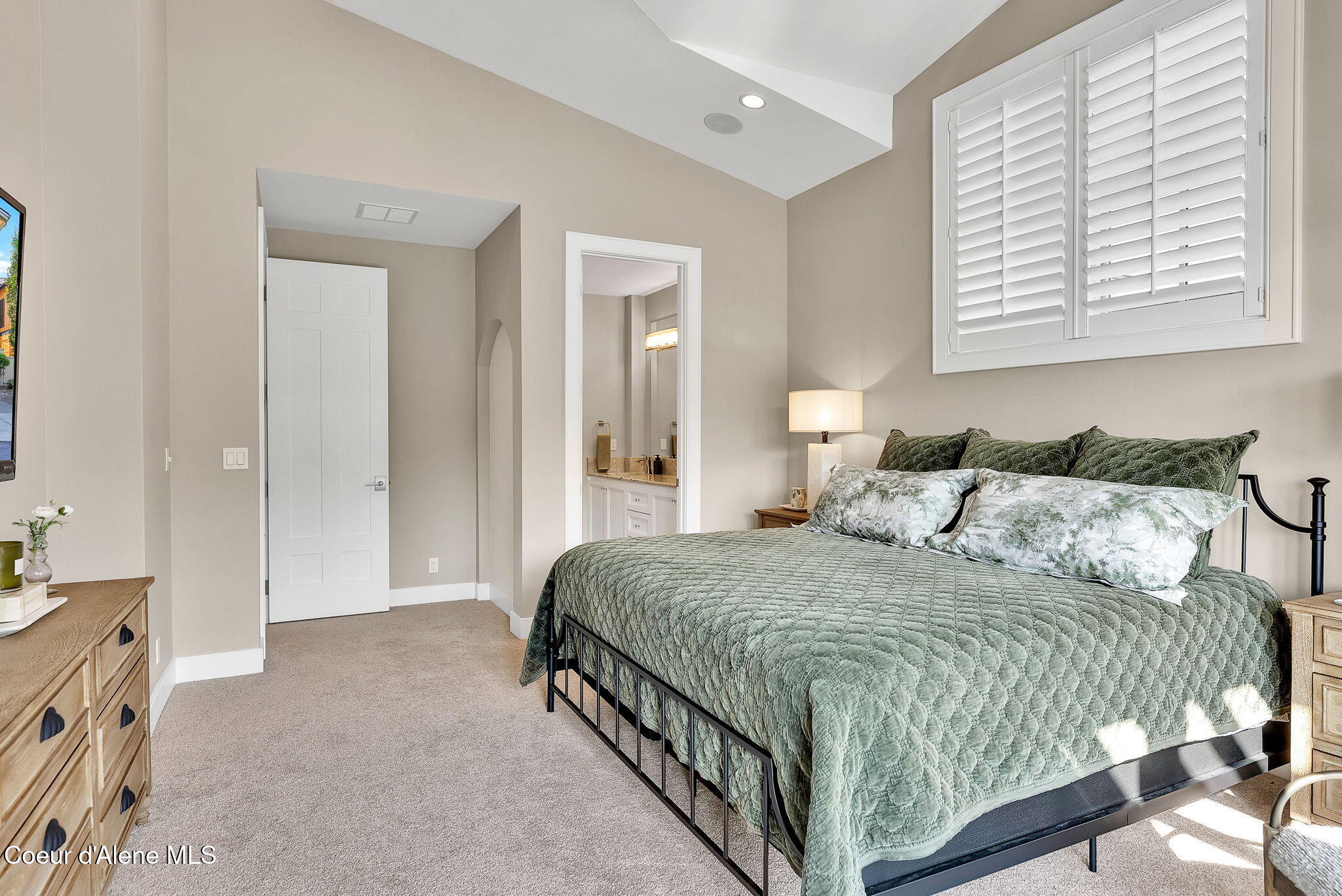 3810 W SHOREVIEW LN, Coeur d'Alene