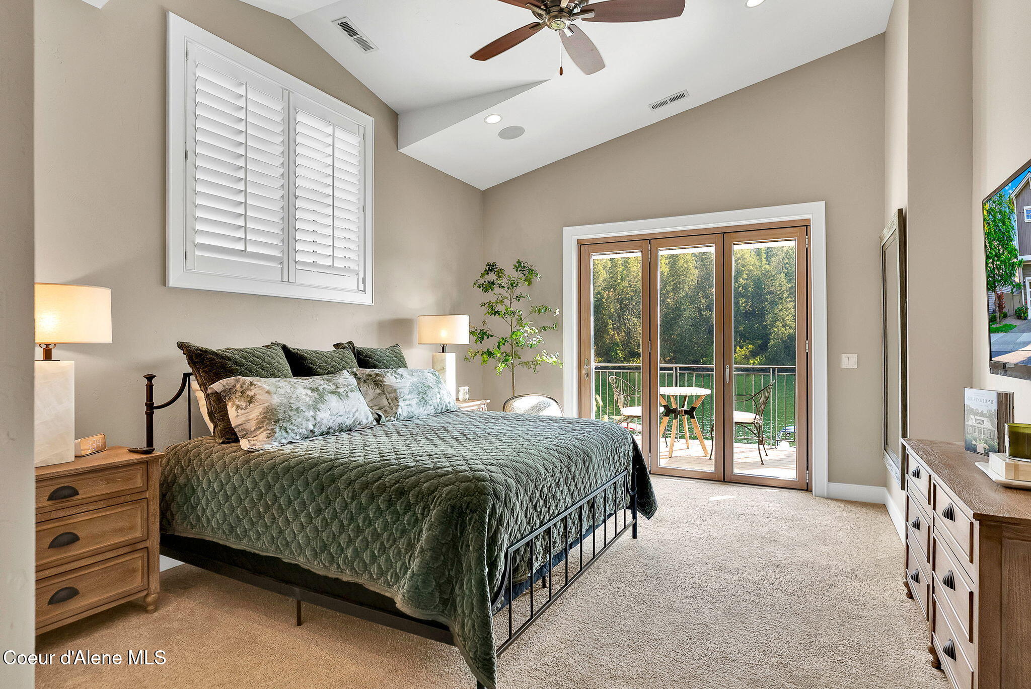 3810 W SHOREVIEW LN, Coeur d'Alene