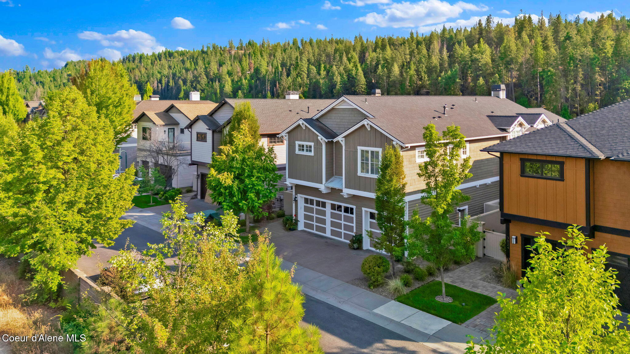 3810 W SHOREVIEW LN, Coeur d'Alene