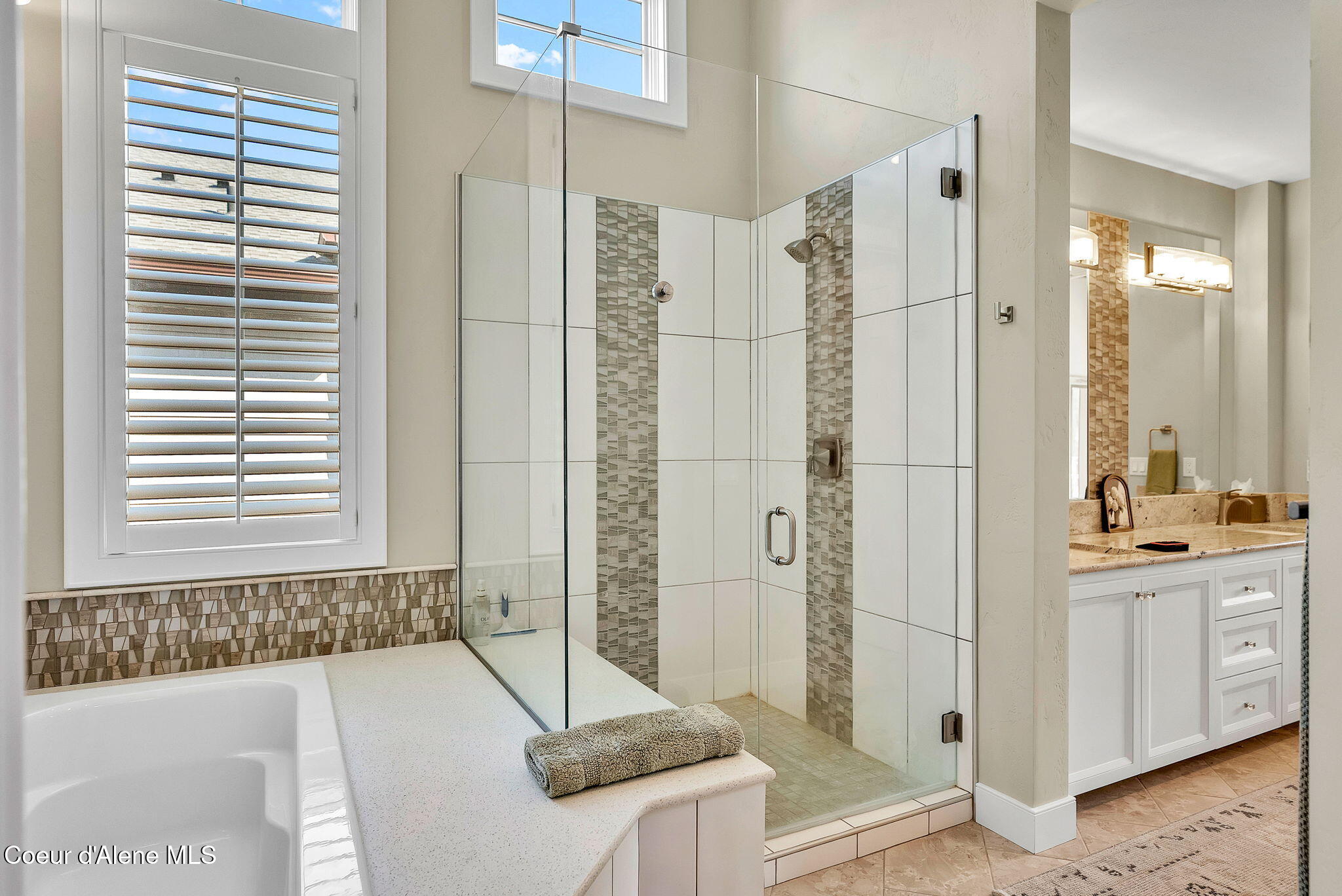 3810 W SHOREVIEW LN, Coeur d'Alene