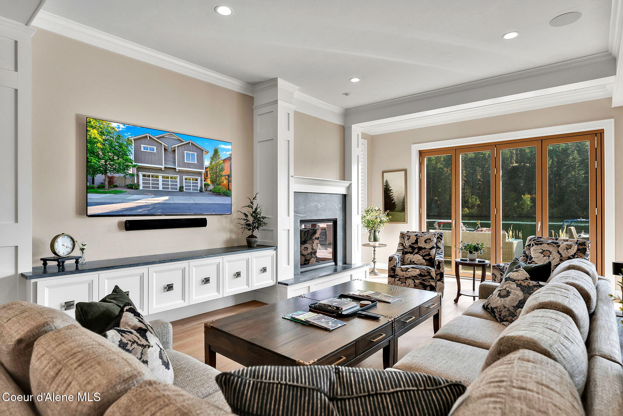 3810 W SHOREVIEW LN, Coeur d'Alene