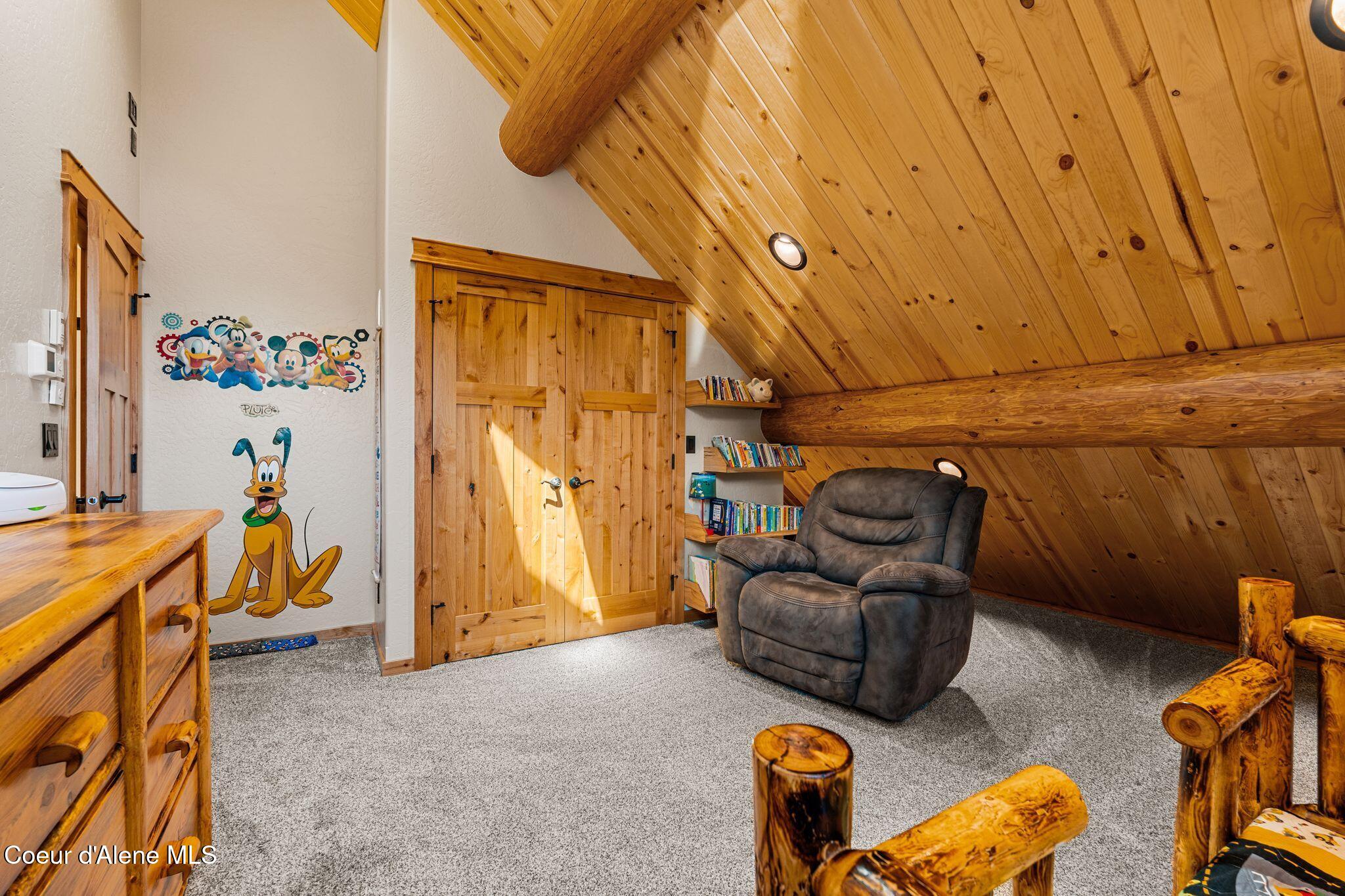 816 Ponderesa Ranch Rd