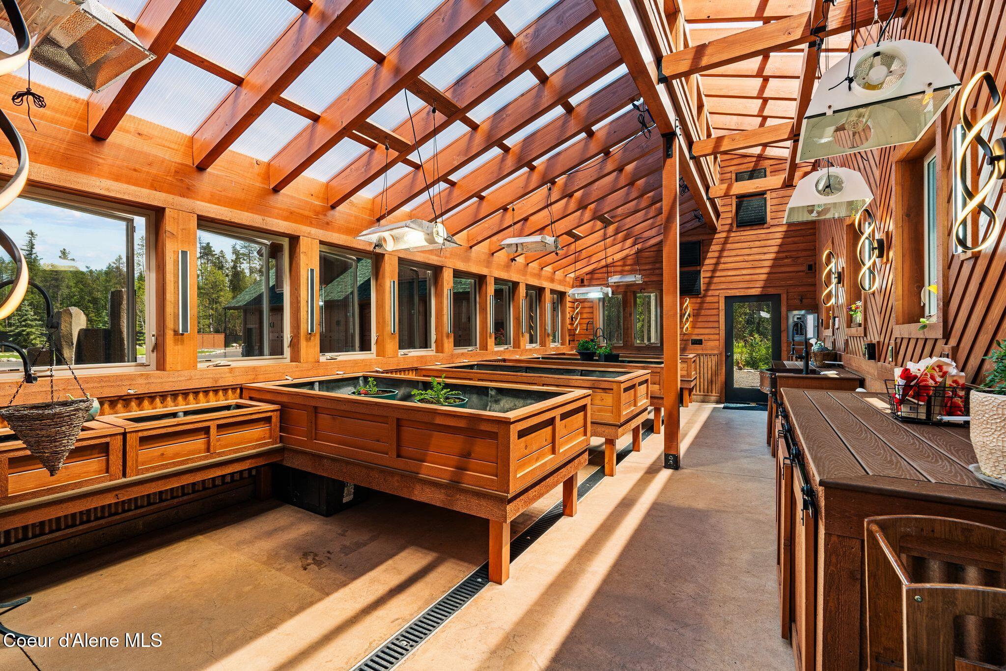 816 Ponderesa Ranch Rd