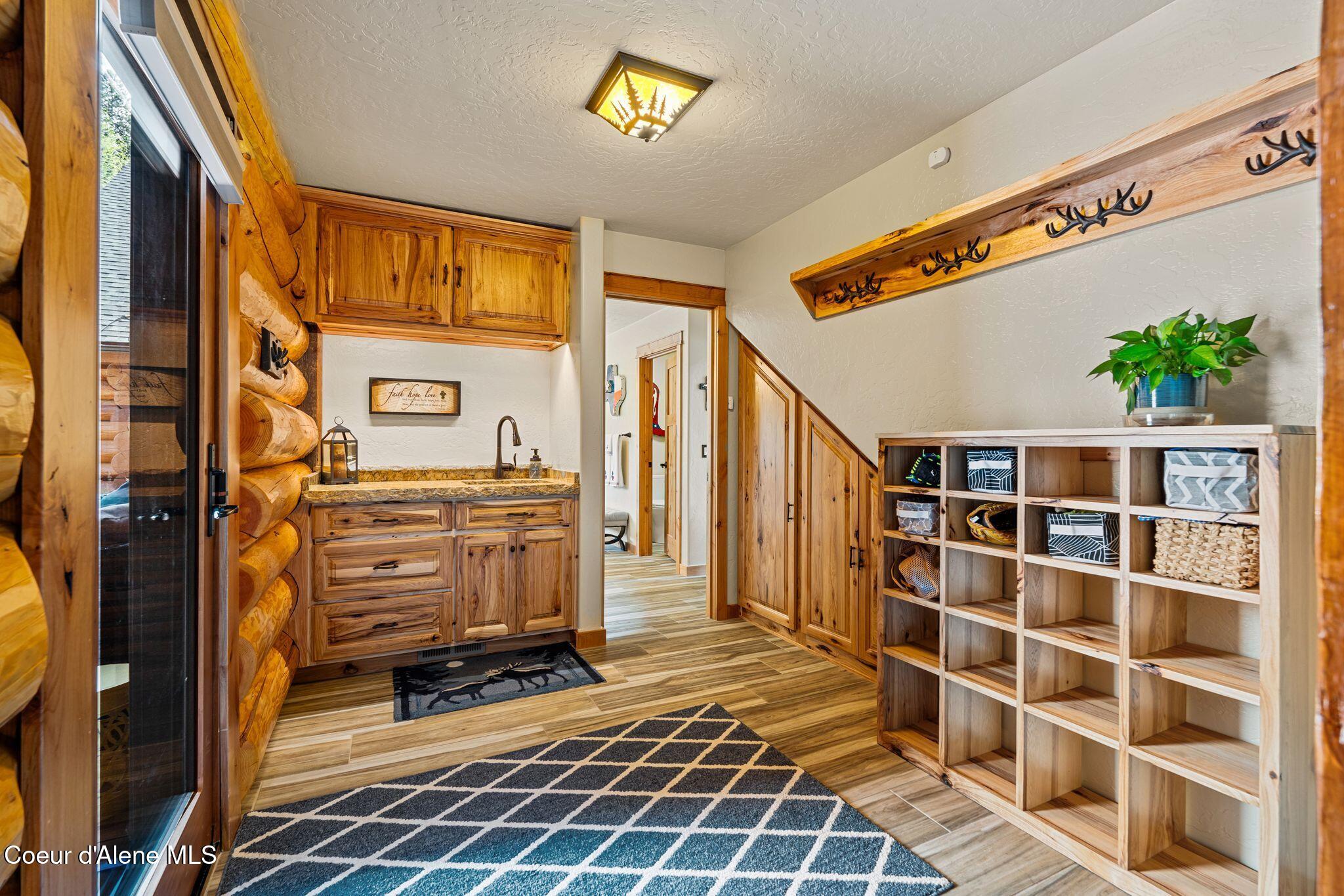 816 Ponderesa Ranch Rd