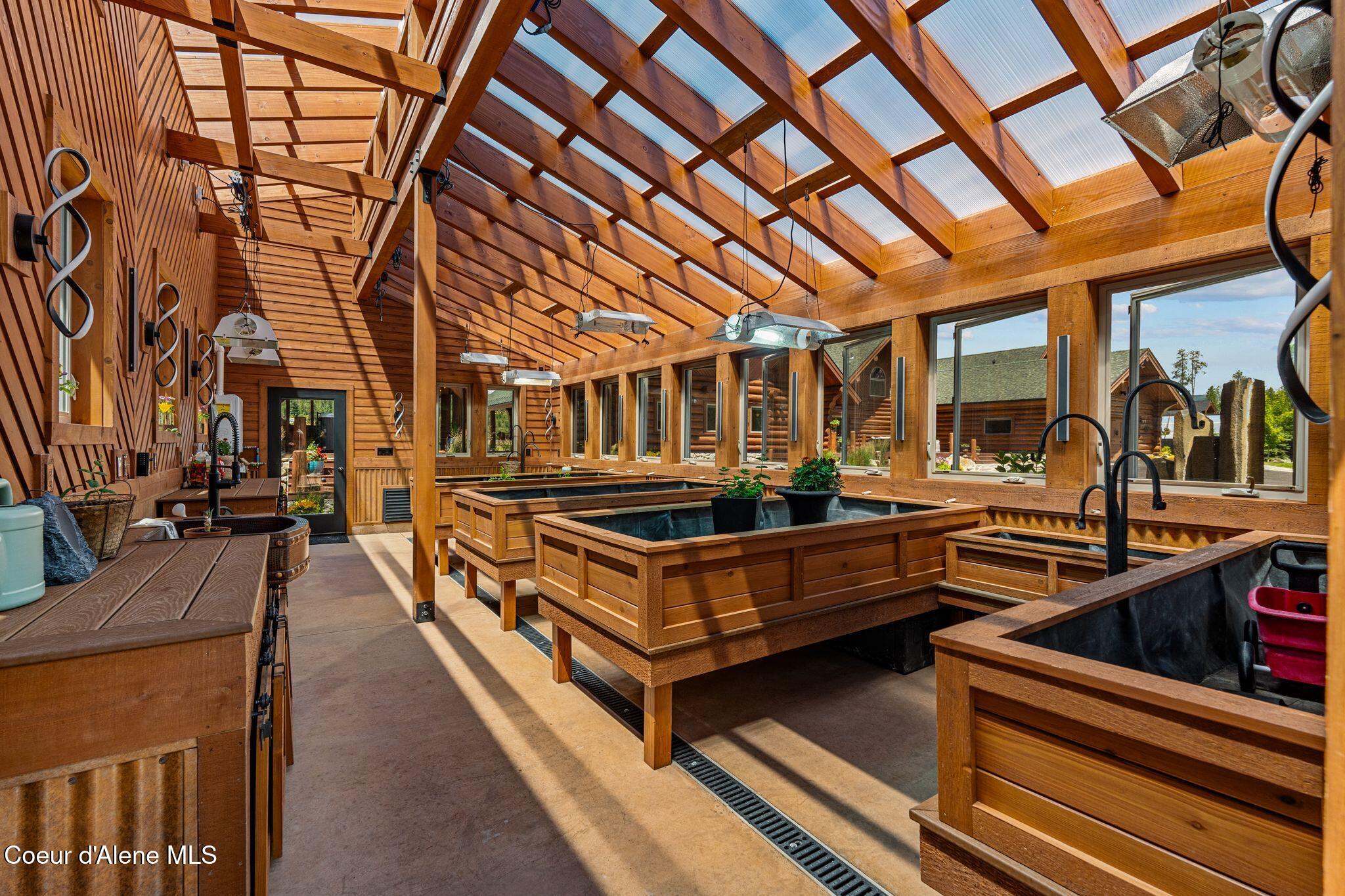 816 Ponderesa Ranch Rd