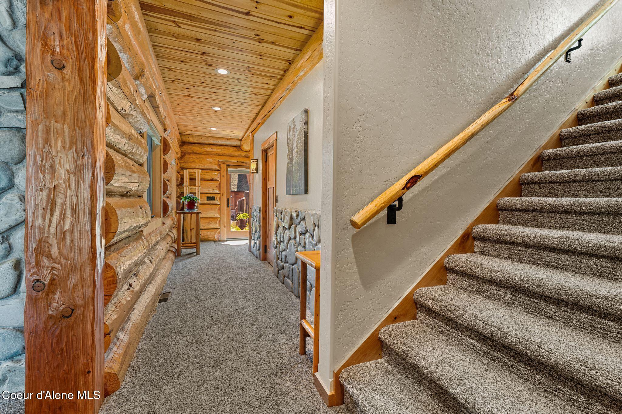 816 Ponderesa Ranch Rd - 44 Acres