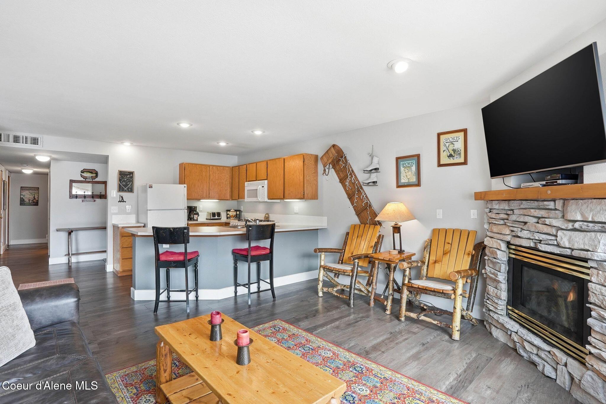 22 Chapel Court, Unit 201