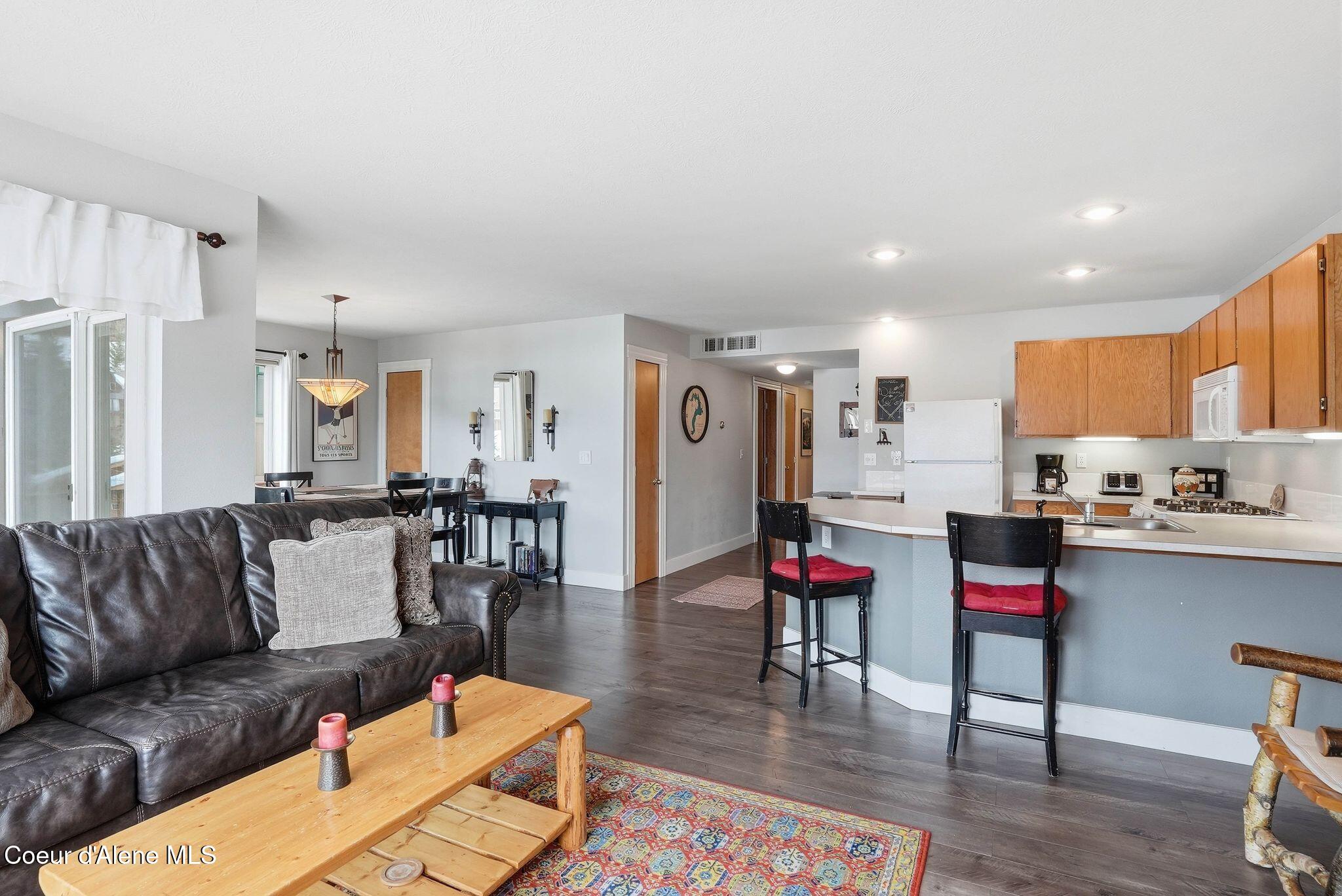 22 Chapel Court, Unit 201