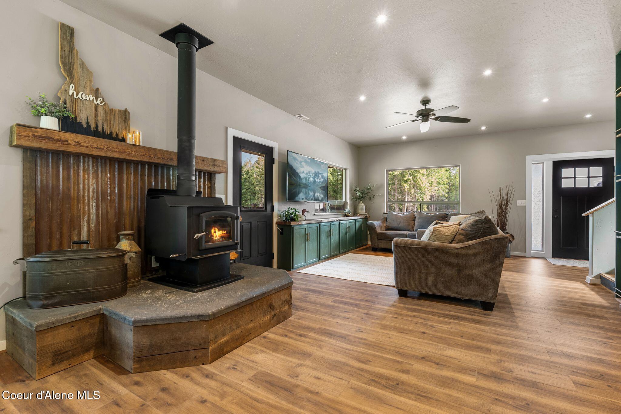 396 Latigo Lane