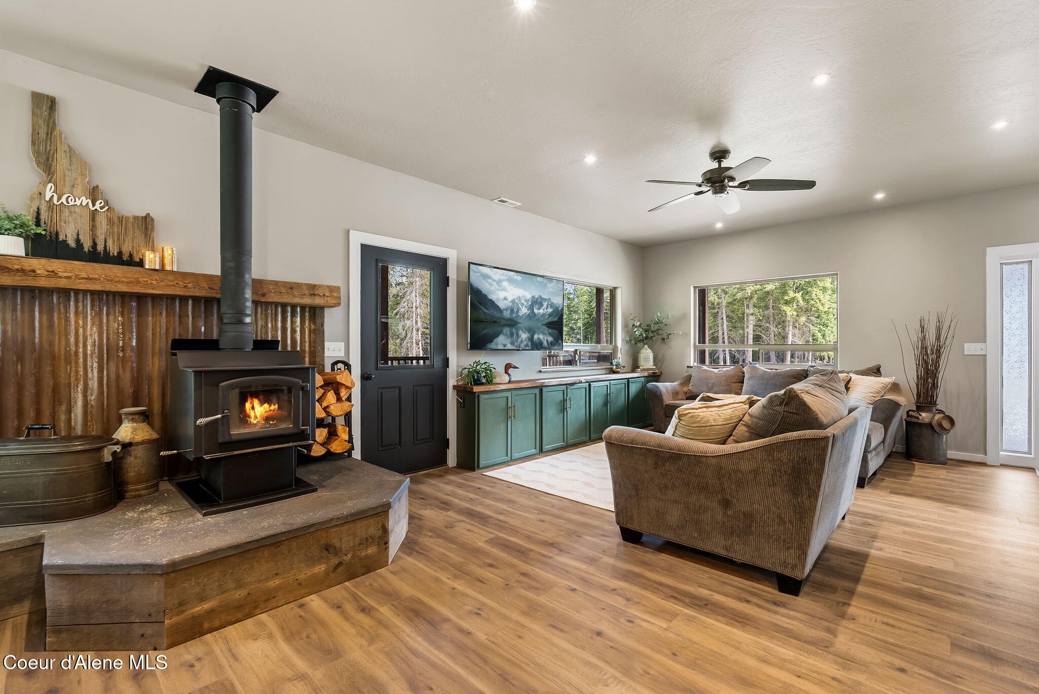 396 Latigo Lane