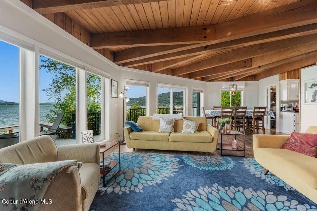 423/431 Lakeshore Dr
